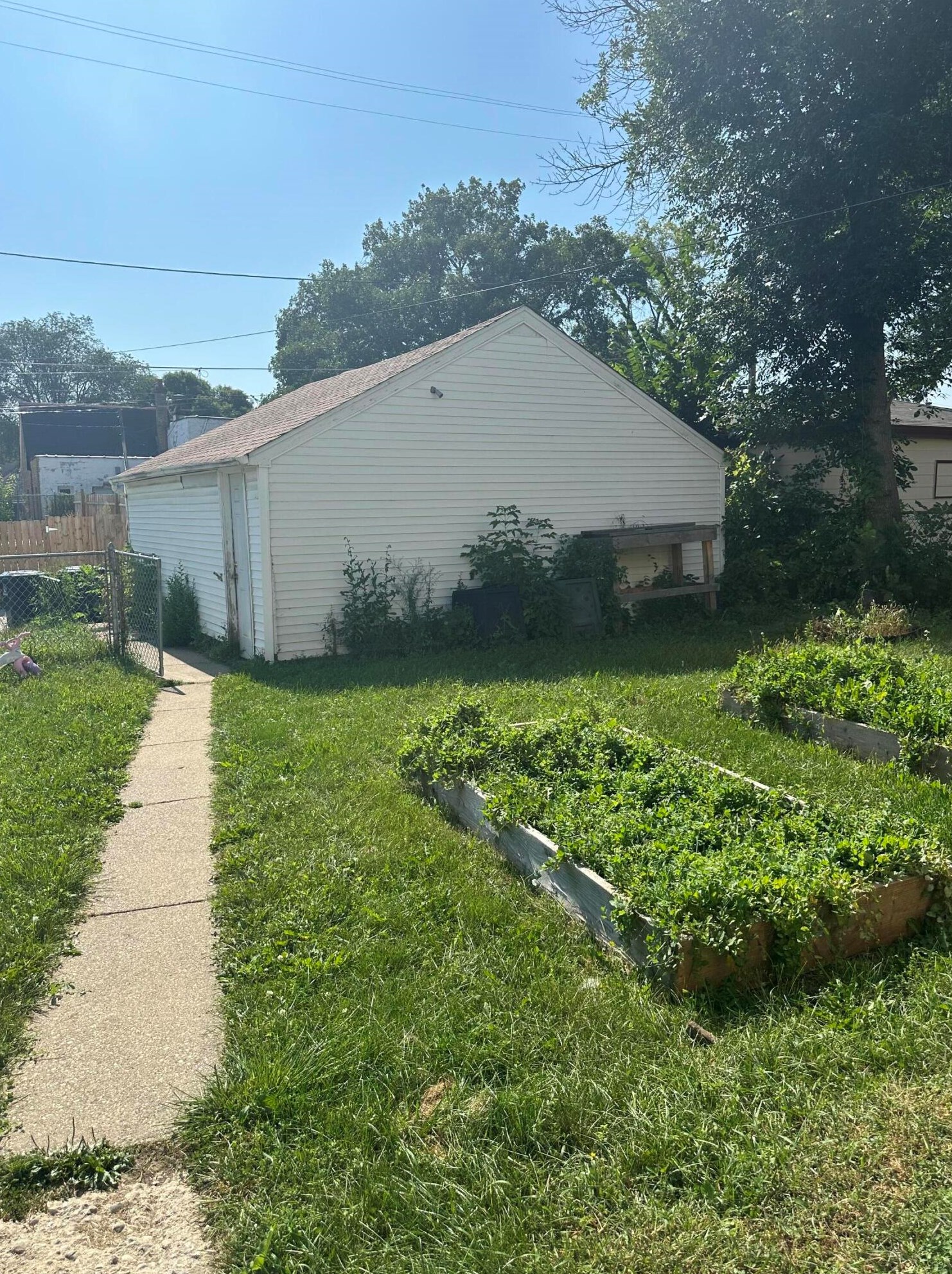 4765 W Leon Terrace, Milwaukee, WI 53216