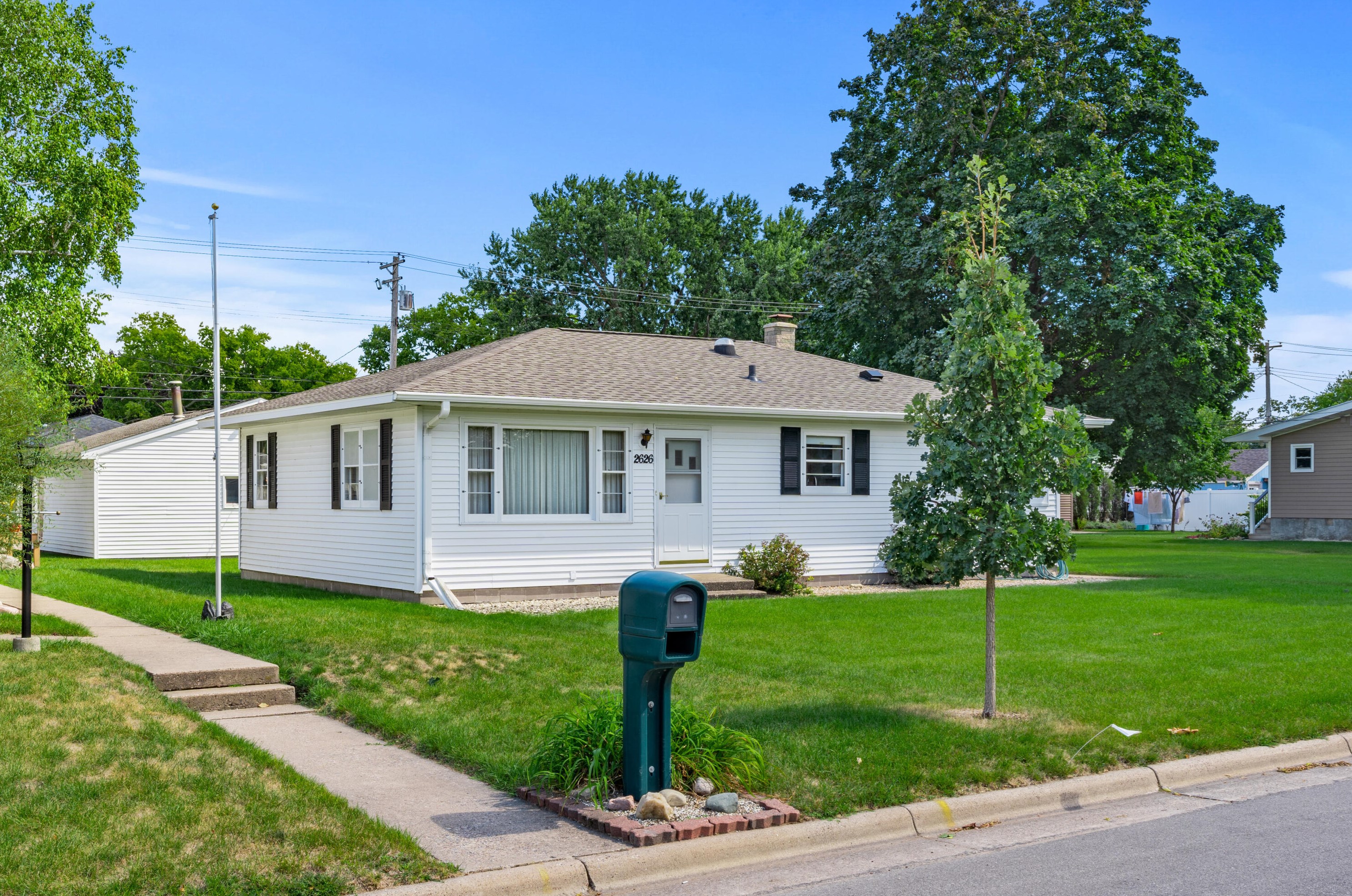 2626 Loomis St, La Crosse, WI 54603