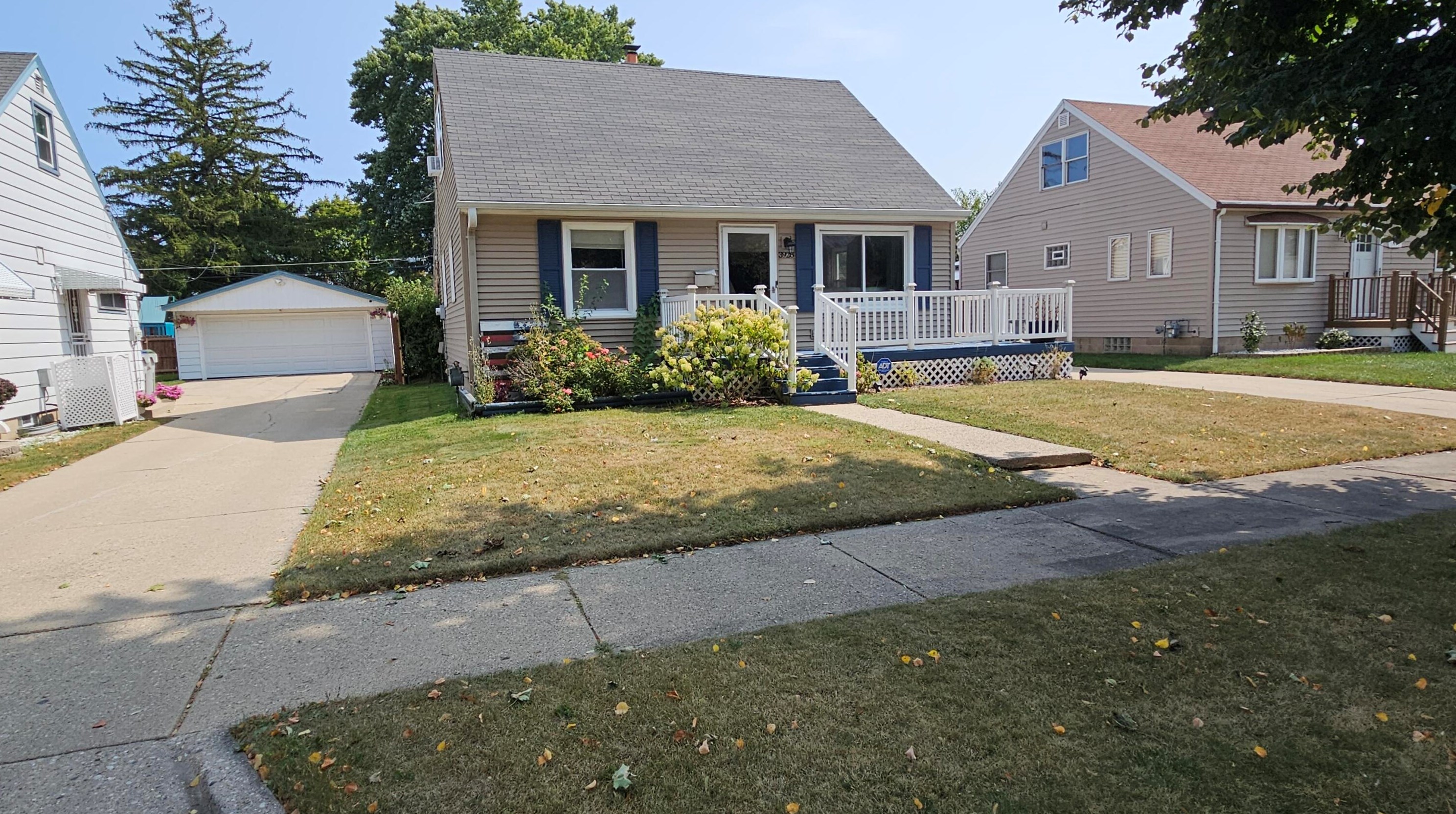 3928 N 83rd St, Milwaukee, WI 53222