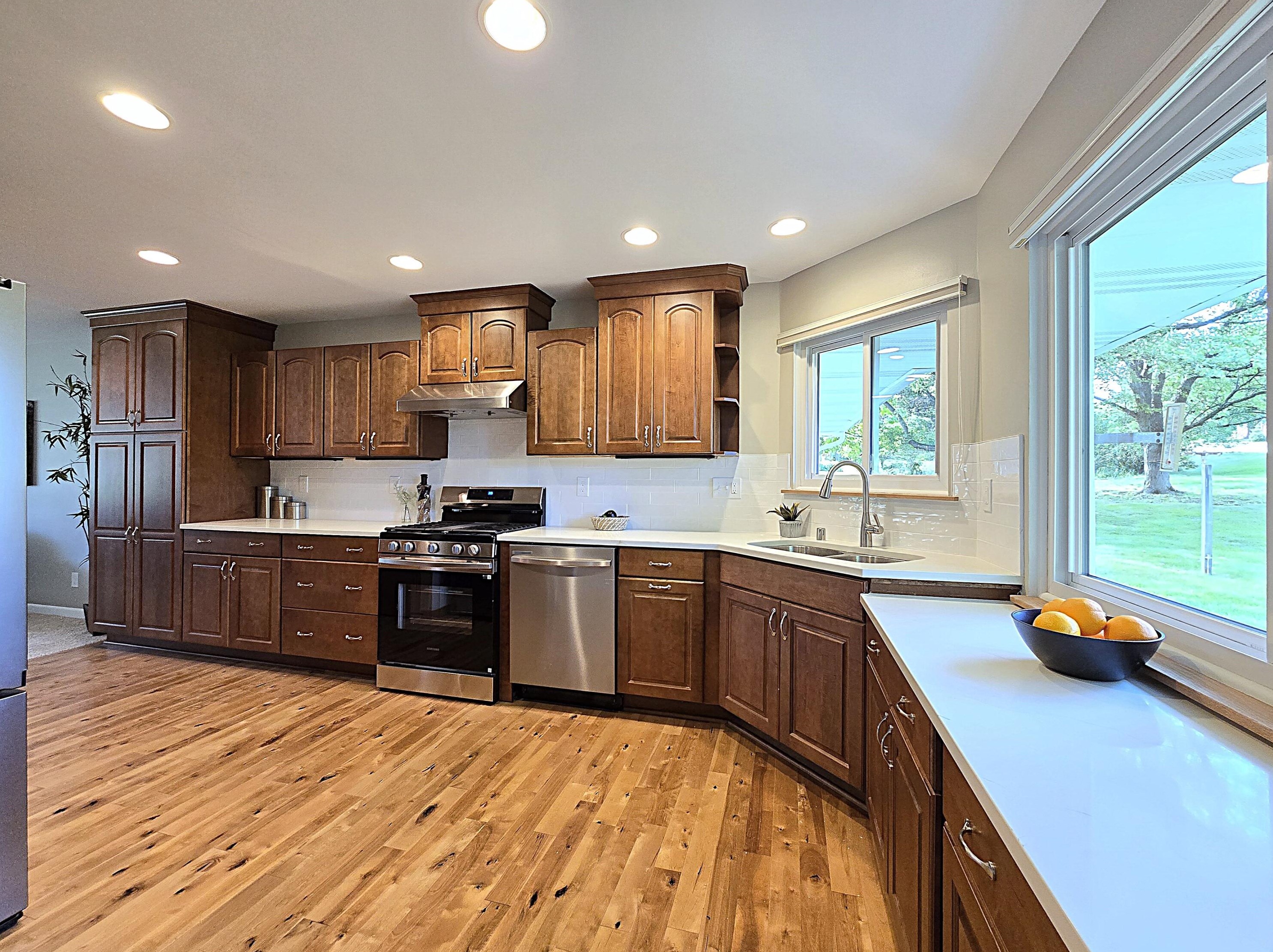 16300 Coronado Ct, Brookfield, WI 53005
