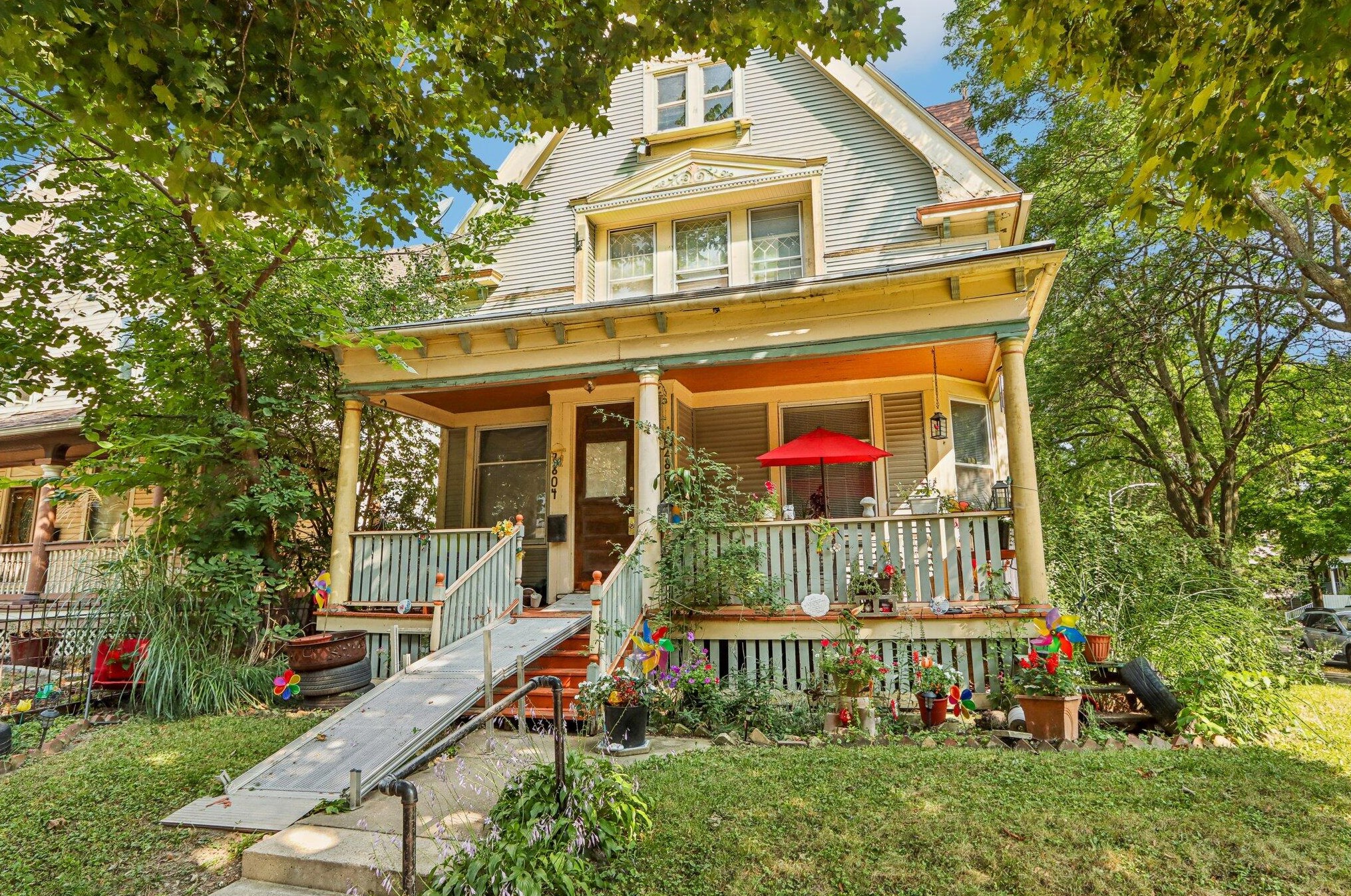 2802 W Juneau Ave #2804, Milwaukee, WI 53208