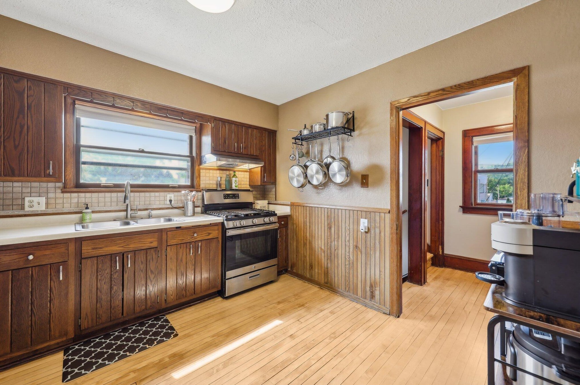 2261 75th St, Milwaukee WI 53213-3517 exterior