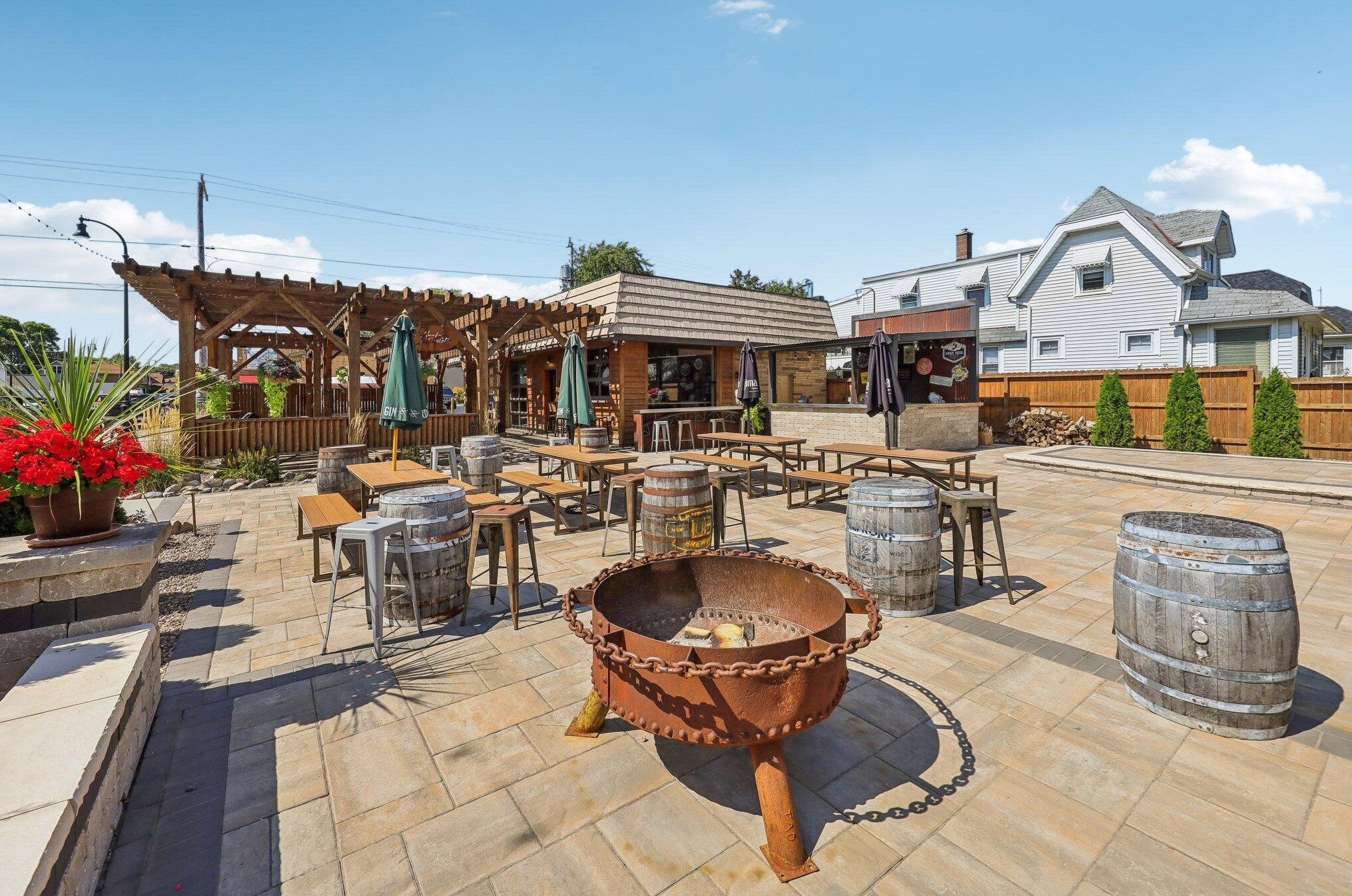 2261 75th St, Milwaukee WI 53213-3517 exterior