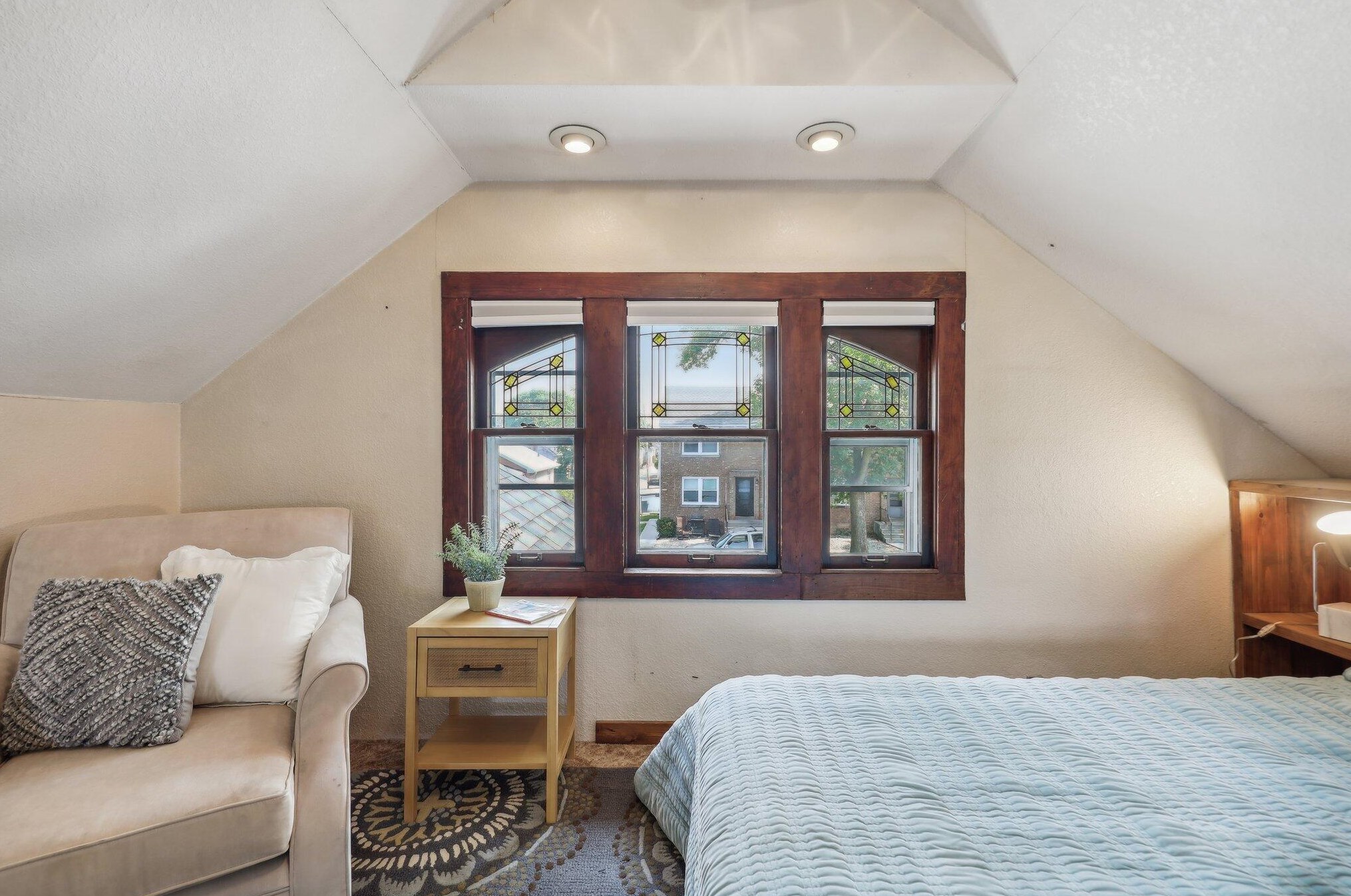 2261 75th St, Milwaukee WI 53213-3517 exterior