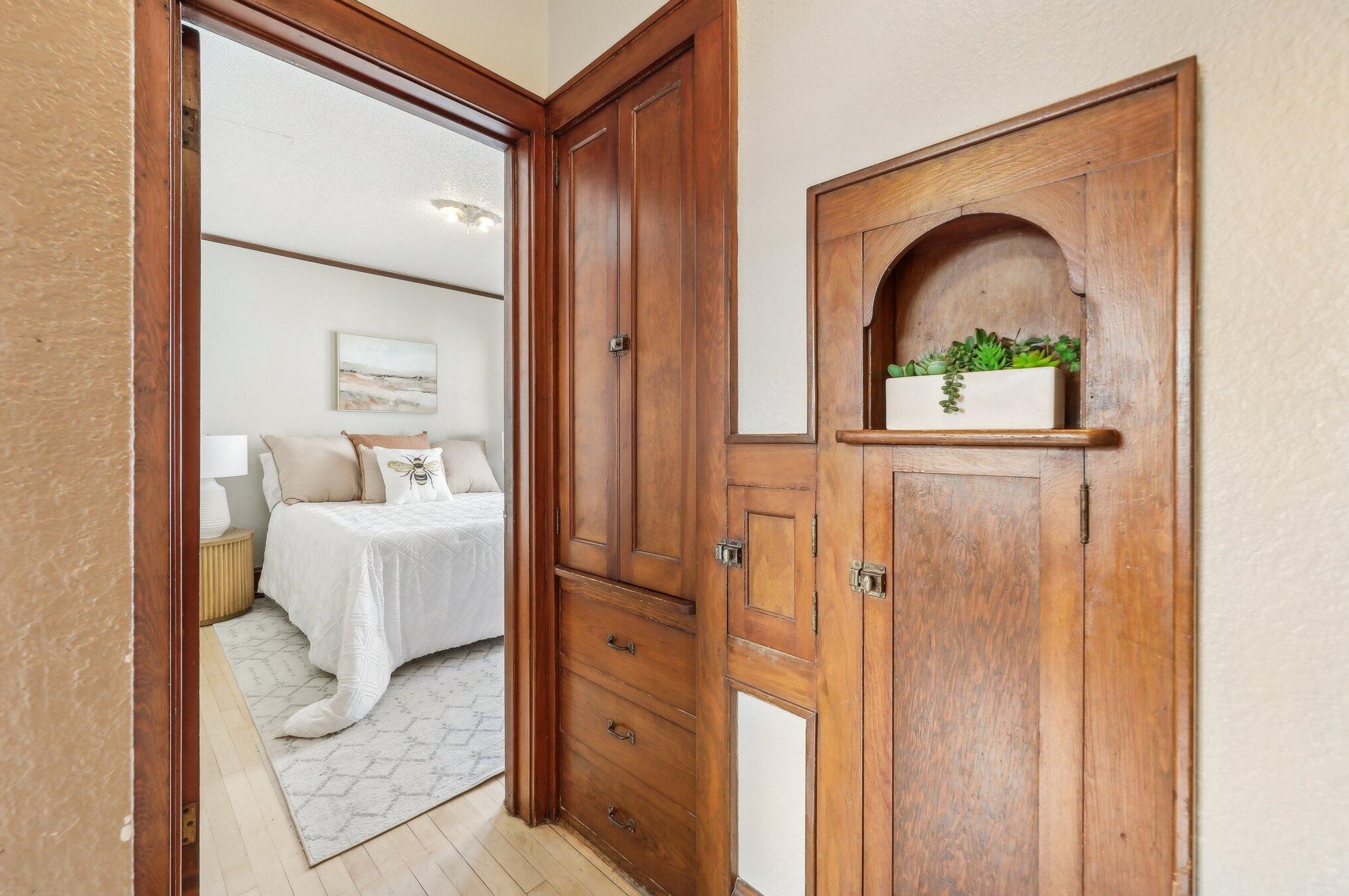 2261 75th St, Milwaukee WI 53213-3517 exterior