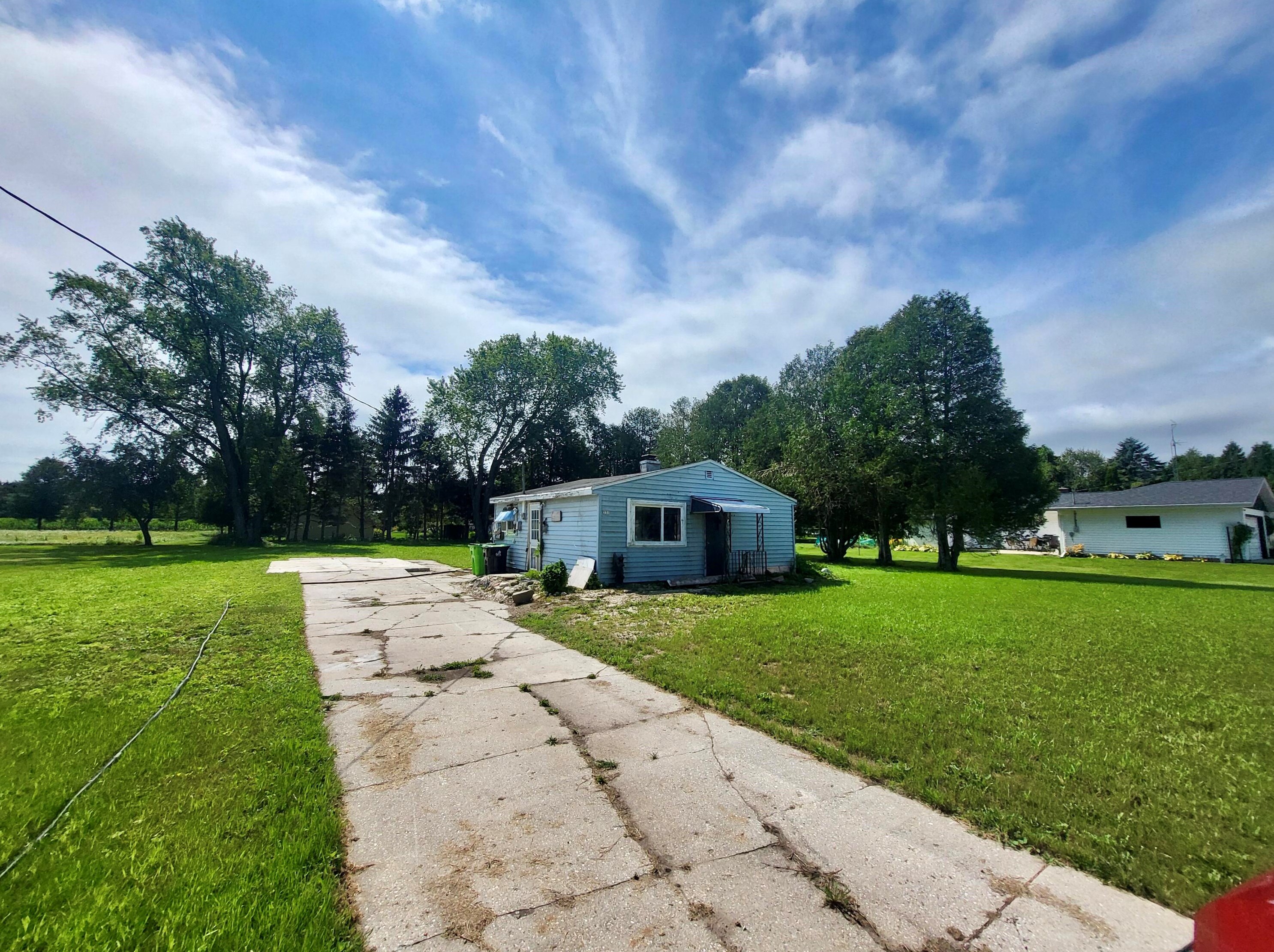 331 E Washington Ave, Cleveland, WI 53015