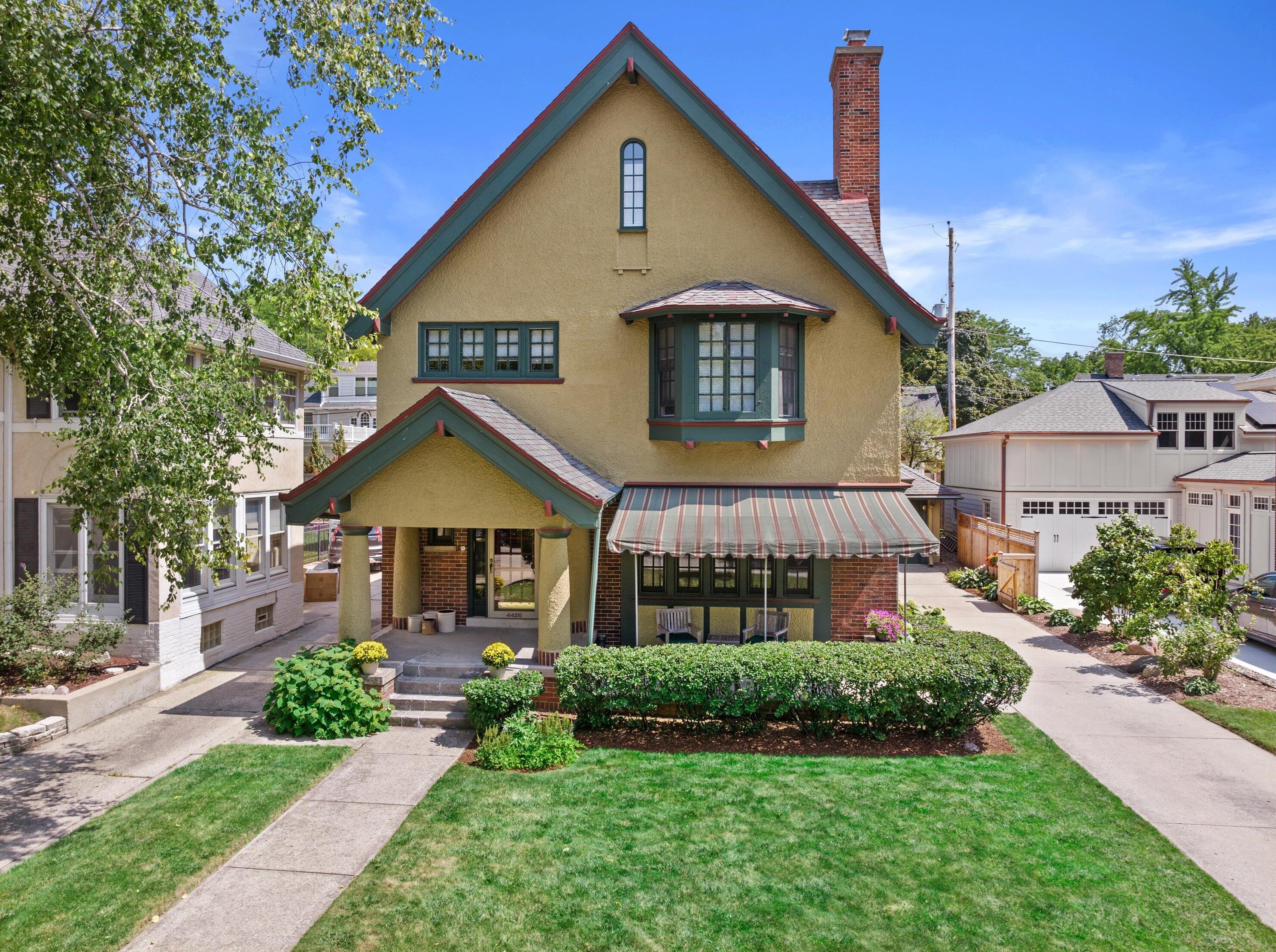 4426 N Prospect Ave, Milwaukee, WI 53211