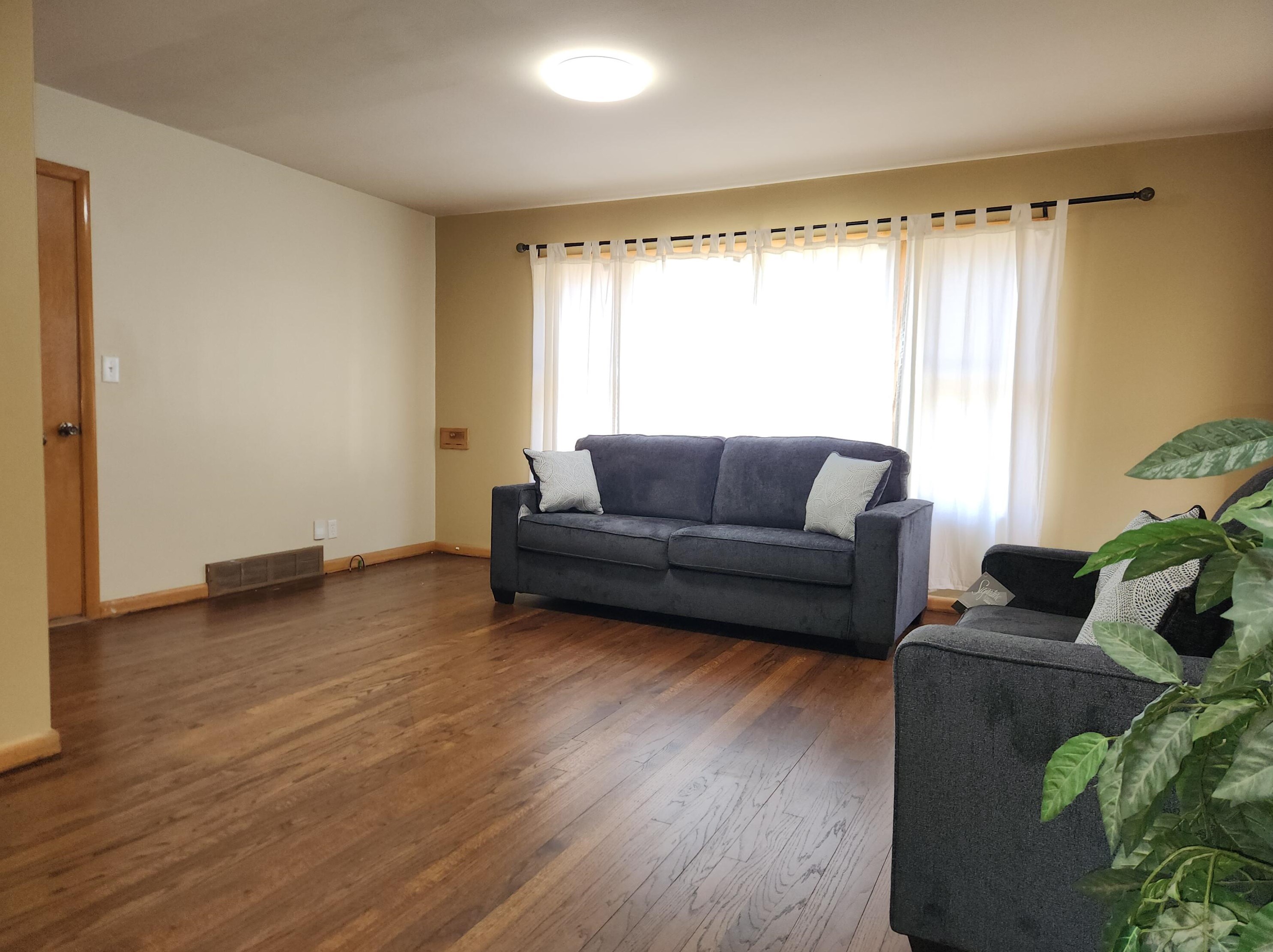 4020 N 86th St #4022, Milwaukee, WI 53222