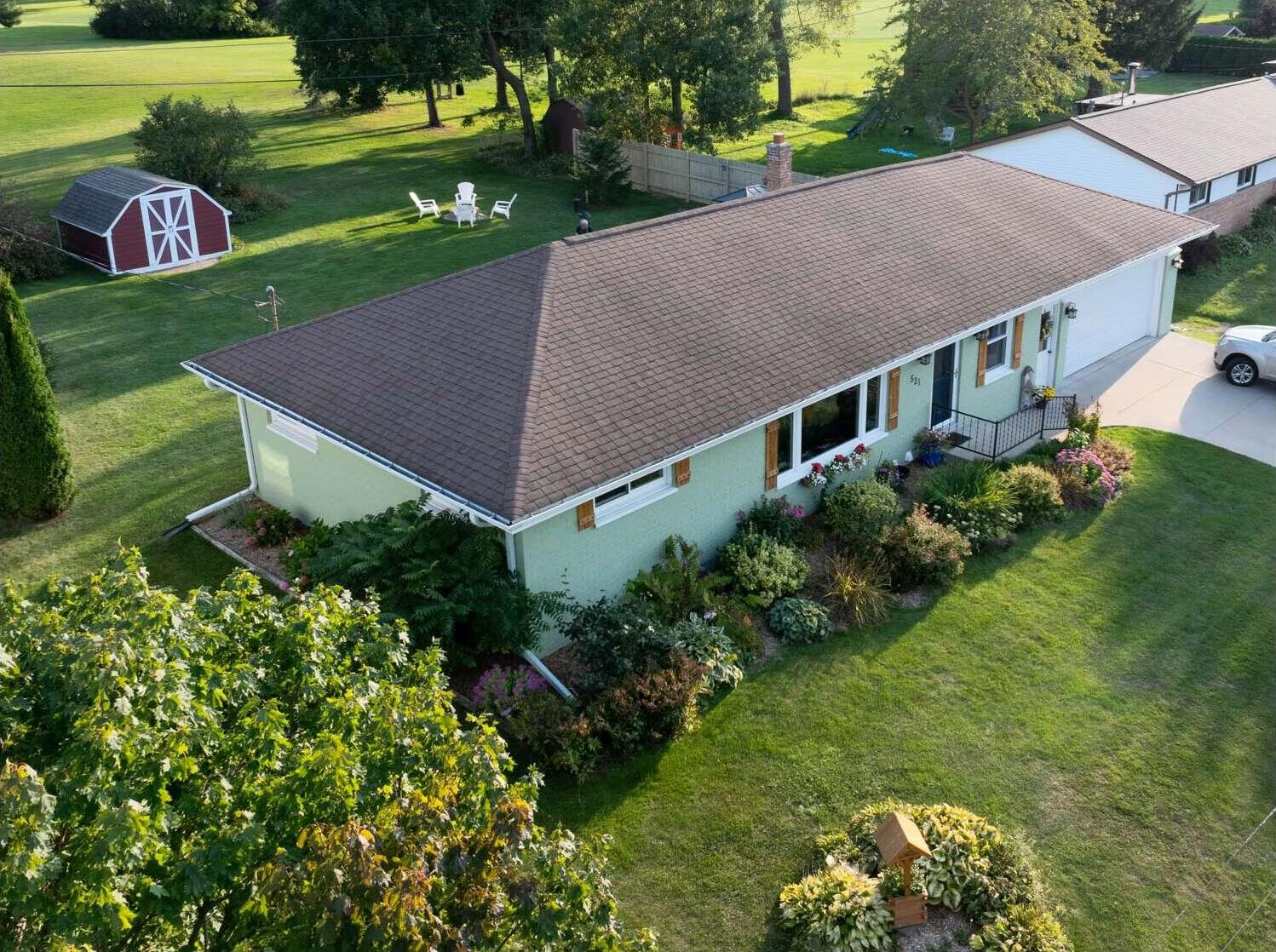 521 Fairview Dr, Hartford, WI 53027