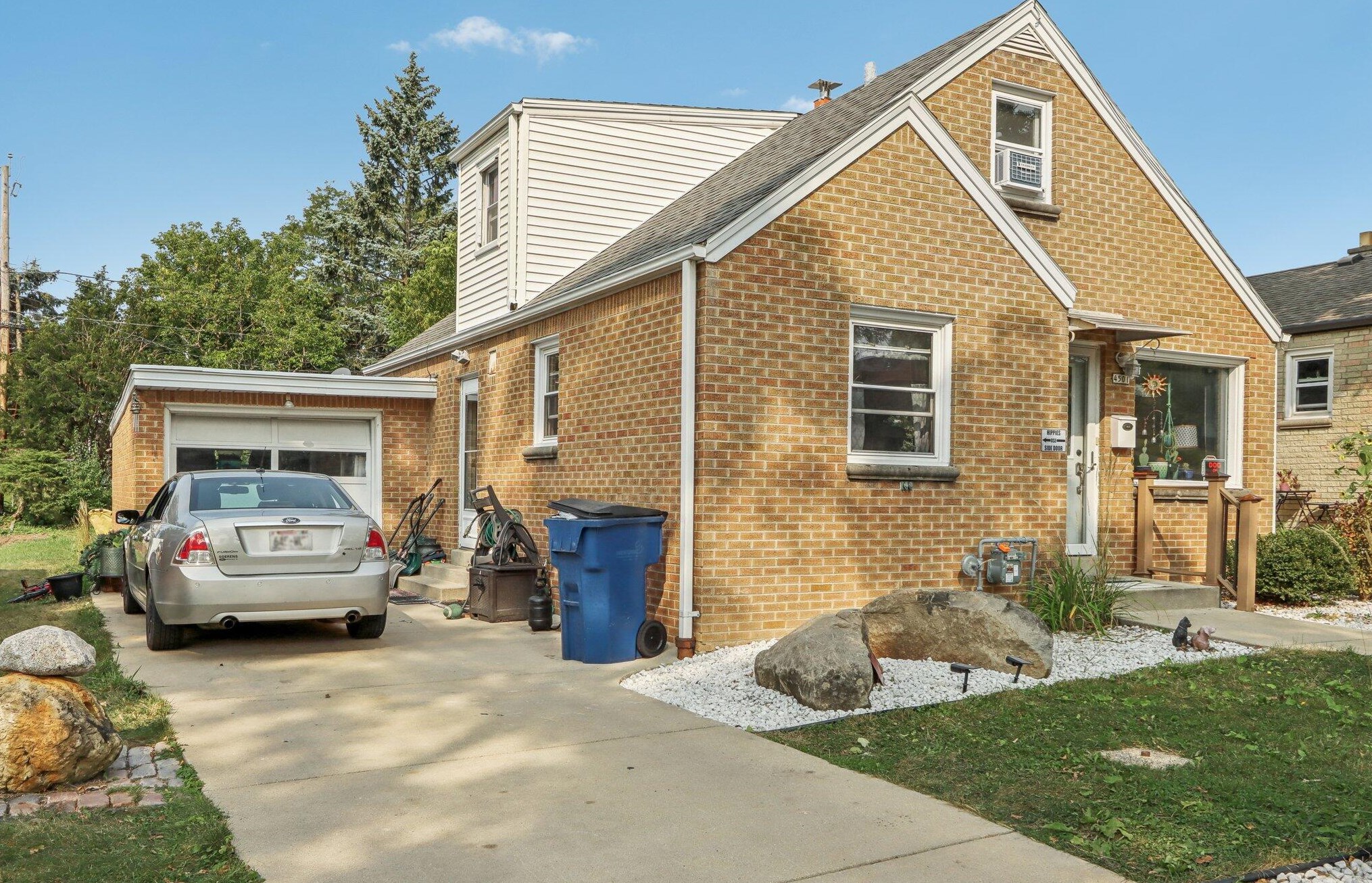 4501 S Taylor Ave, Milwaukee, WI 53207
