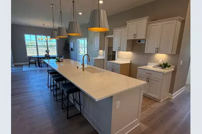 1748 N River Cir, River Hills, WI 53217 - Photo 10