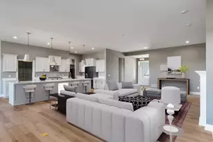 1748 N River Cir, River Hills, WI 53217 - Photo 4