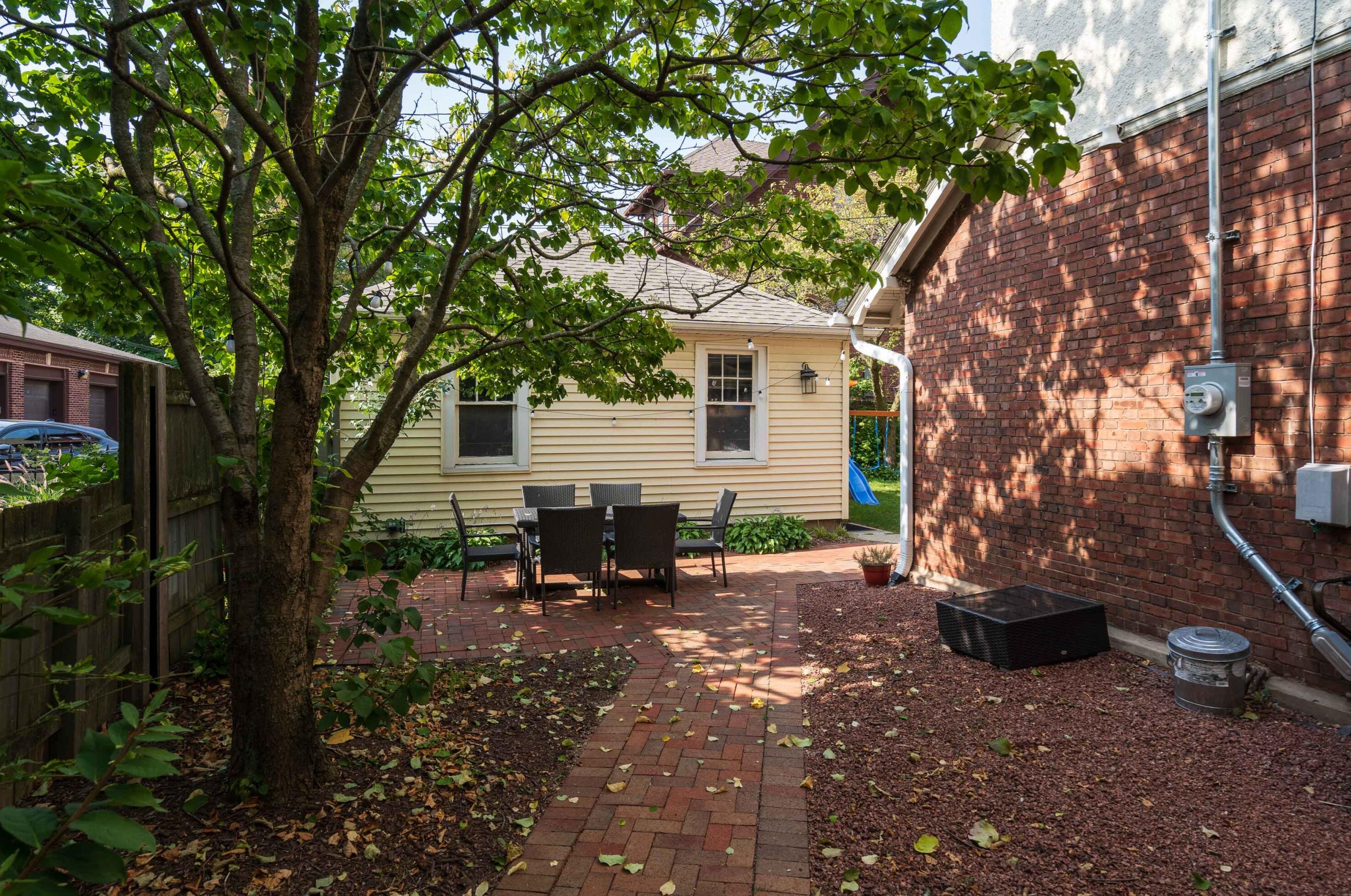 2709 Belleview Pl, Milwaukee WI  53211-3831 exterior