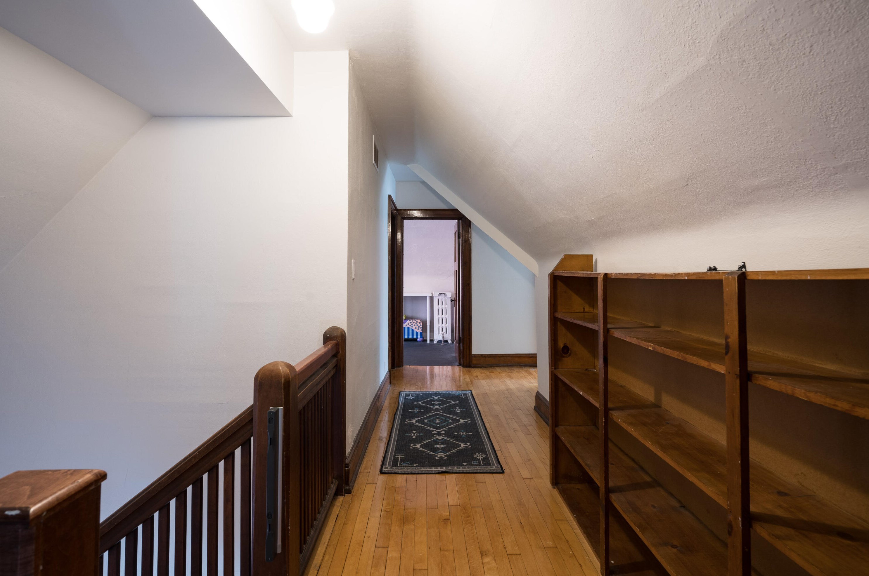 2709 Belleview Pl, Milwaukee WI  53211-3831 exterior