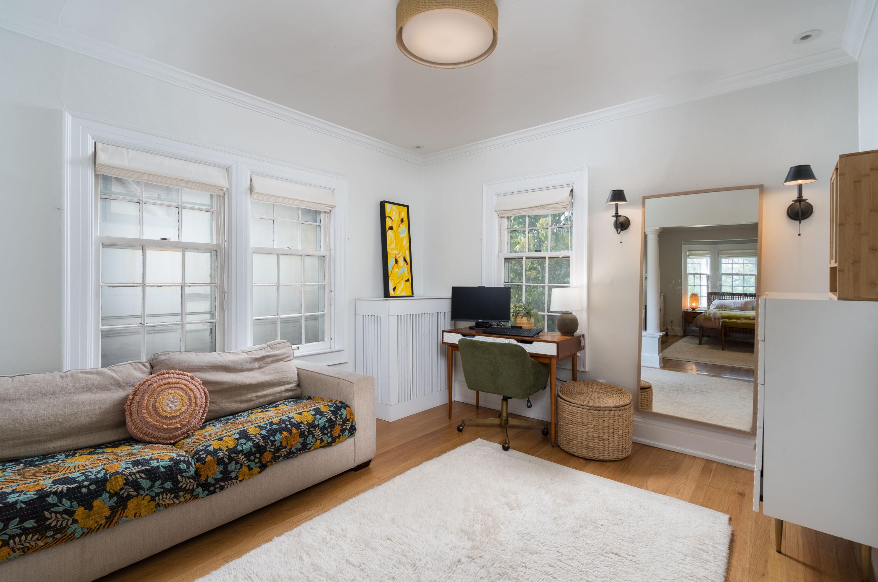 2709 Belleview Pl, Milwaukee WI  53211-3831 exterior