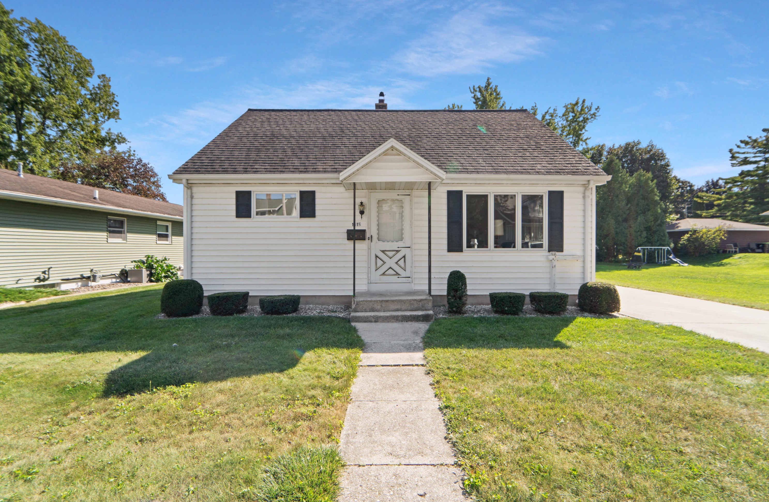 1815 Illinois Ave, New Holstein, WI 53061
