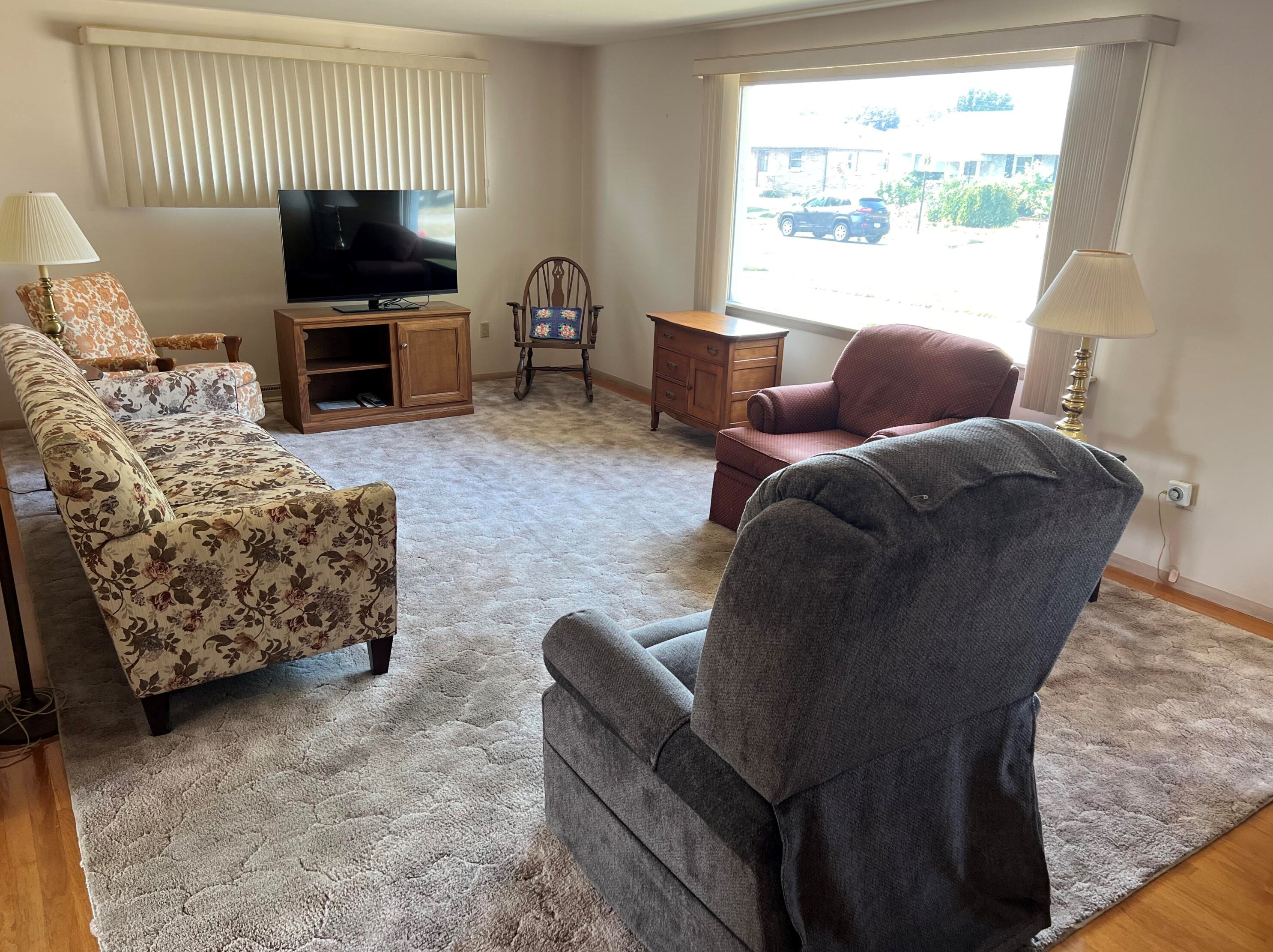2725 12th St, Sheboygan, WI 53083-4002