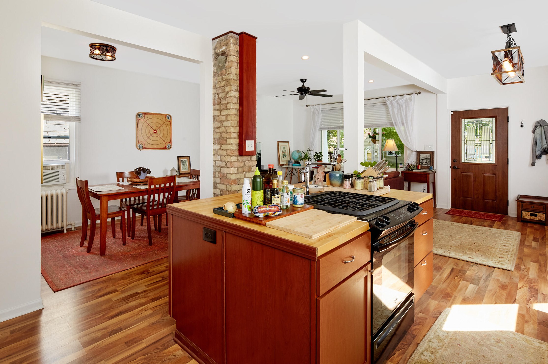 3541 19 St, Milwaukee WI 53204-2047 exterior