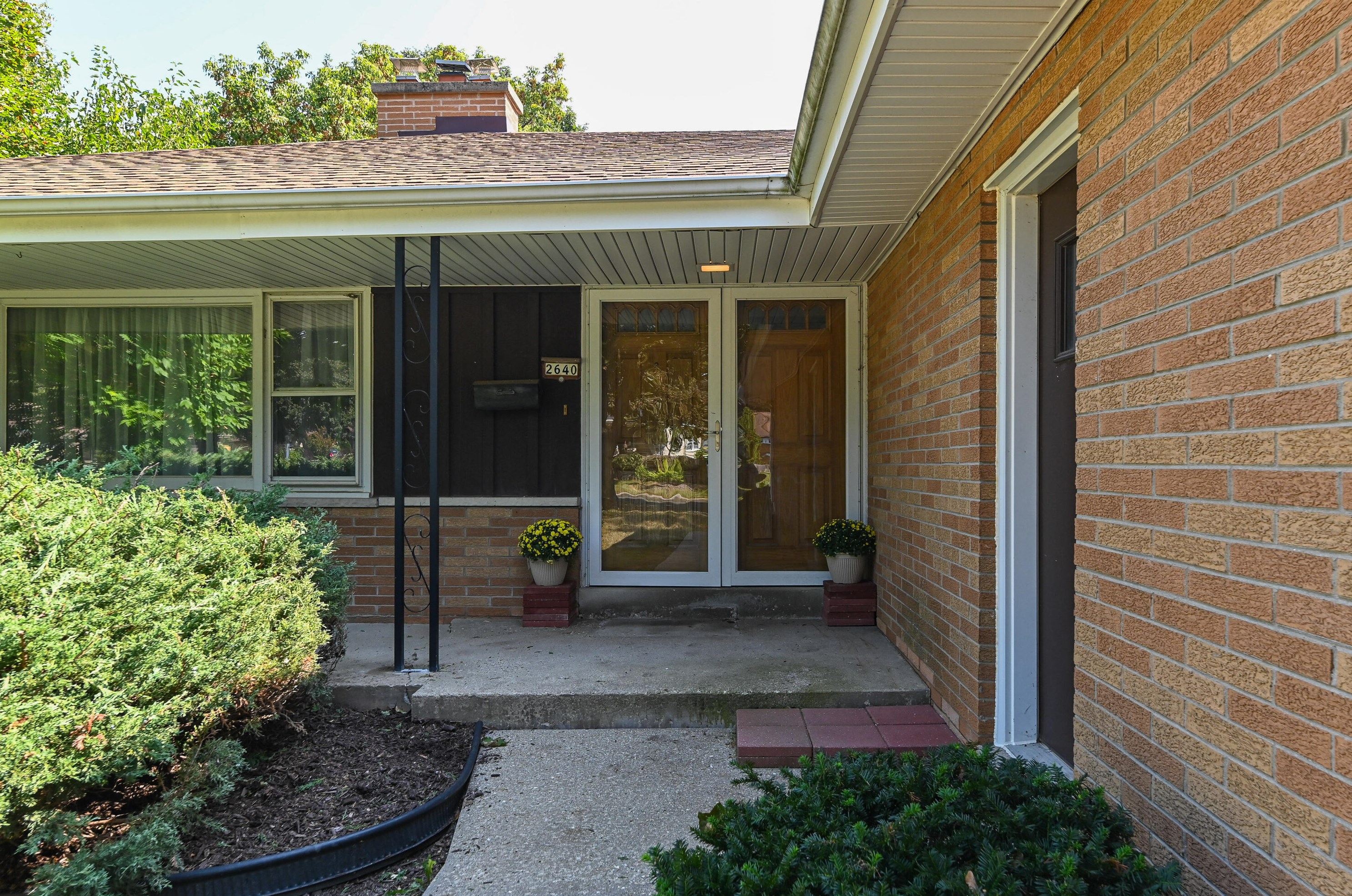 2640 S 52nd St, Milwaukee, WI 53219