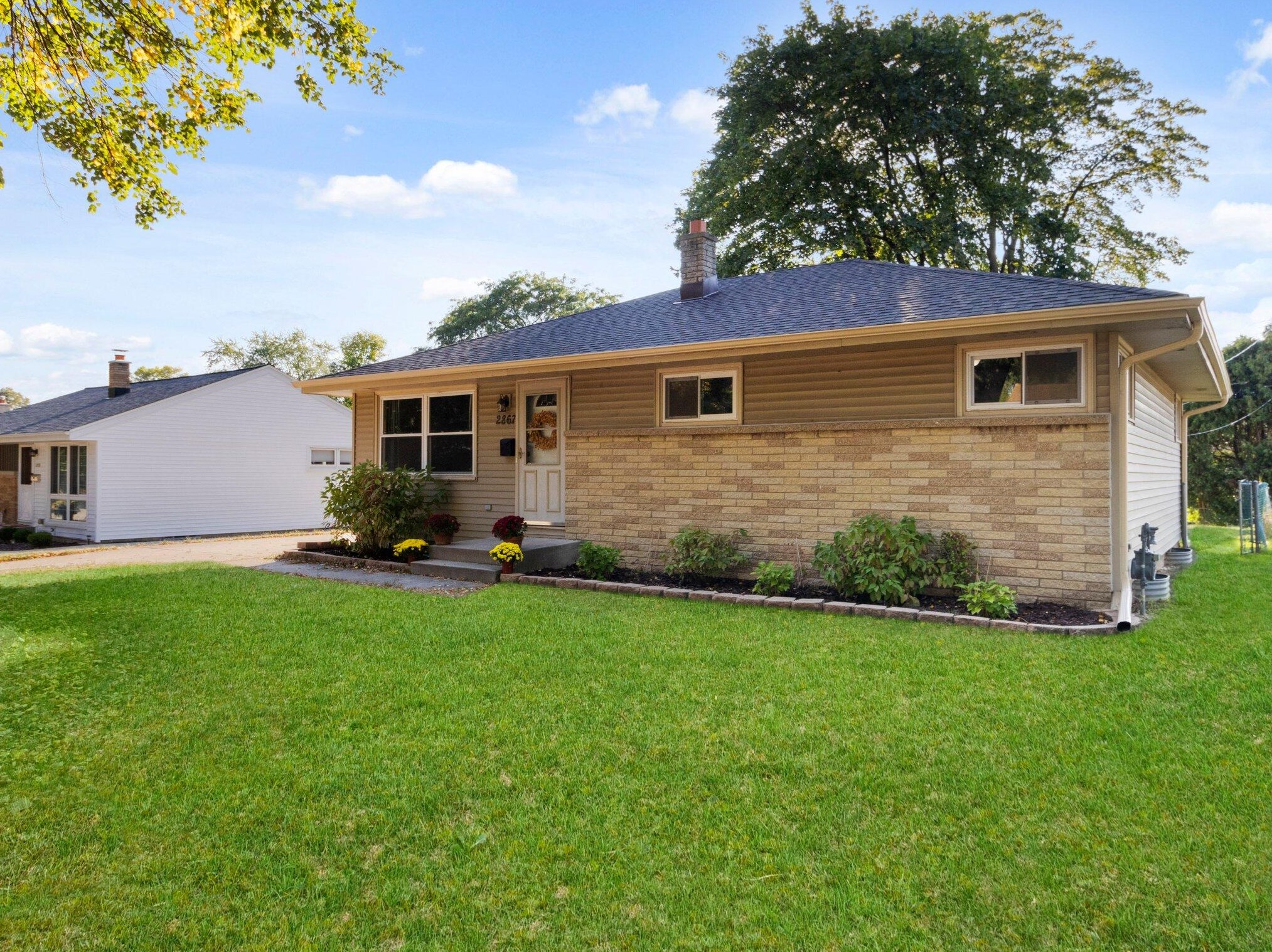 2867 S 97th St, Milwaukee, WI 53227