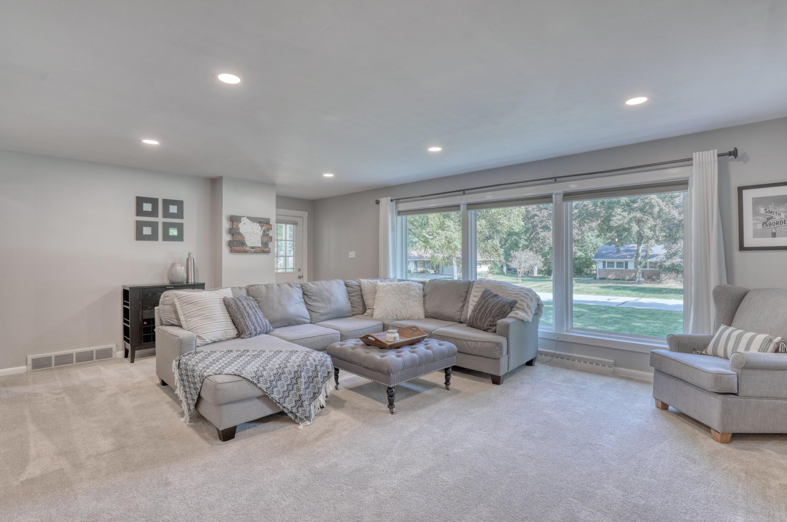 1845 Eileen Ct, Brookfield, WI 53005