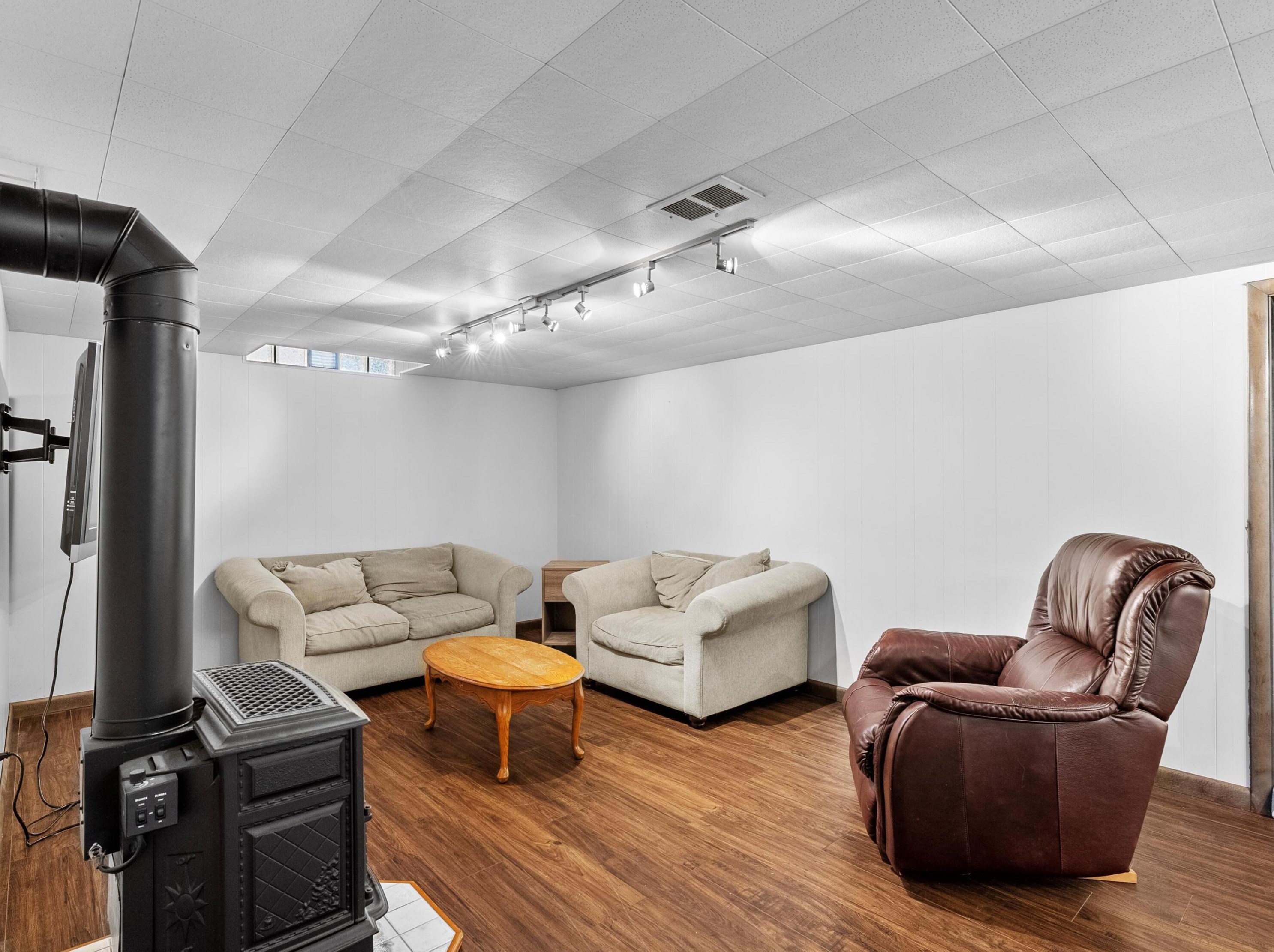 814 Flambeau St, Manitowoc WI 54220-6628 exterior