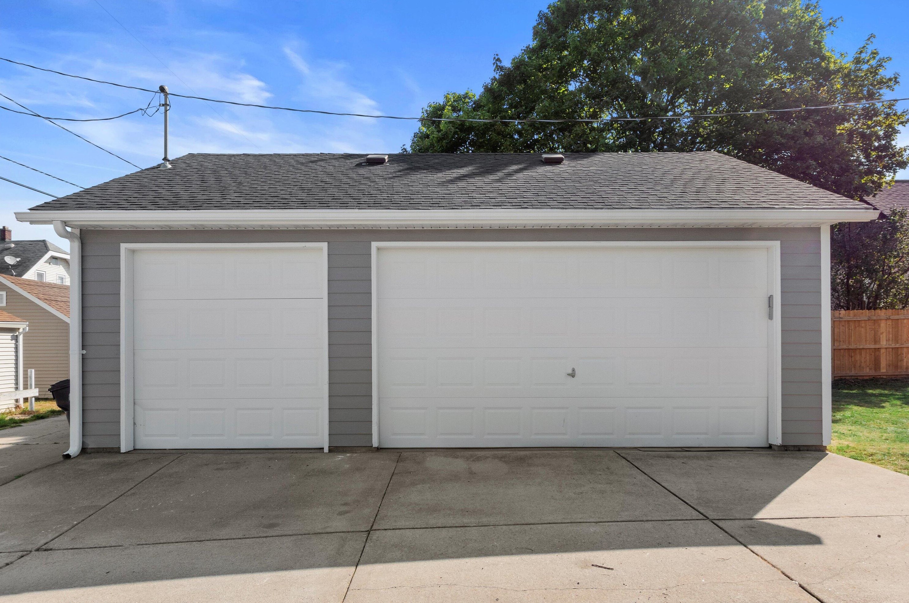 1412 Michigan Ave, South Milwaukee, WI 53172