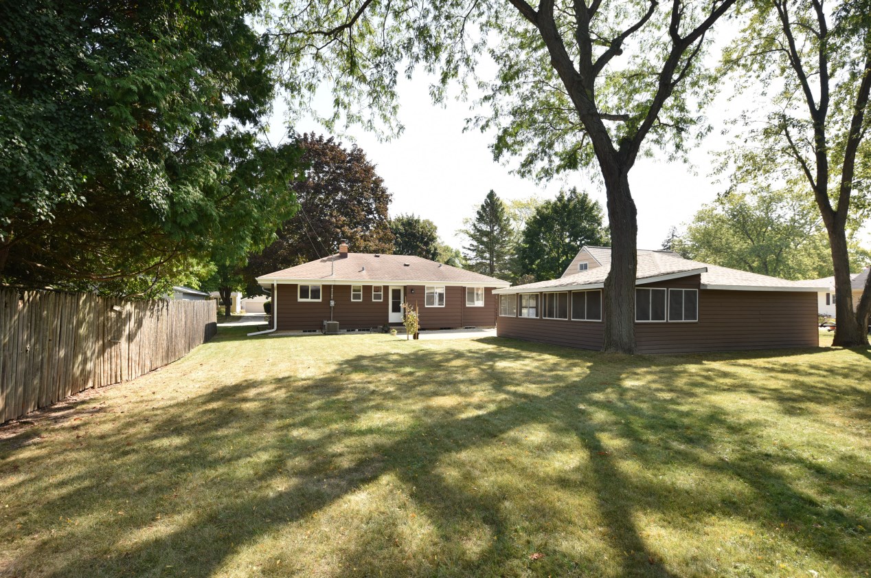 8635 N 52nd St, Milwaukee, WI 53223