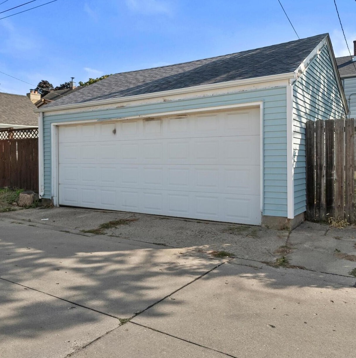 3235 25th St, Milwaukee WI  53215-4418 exterior
