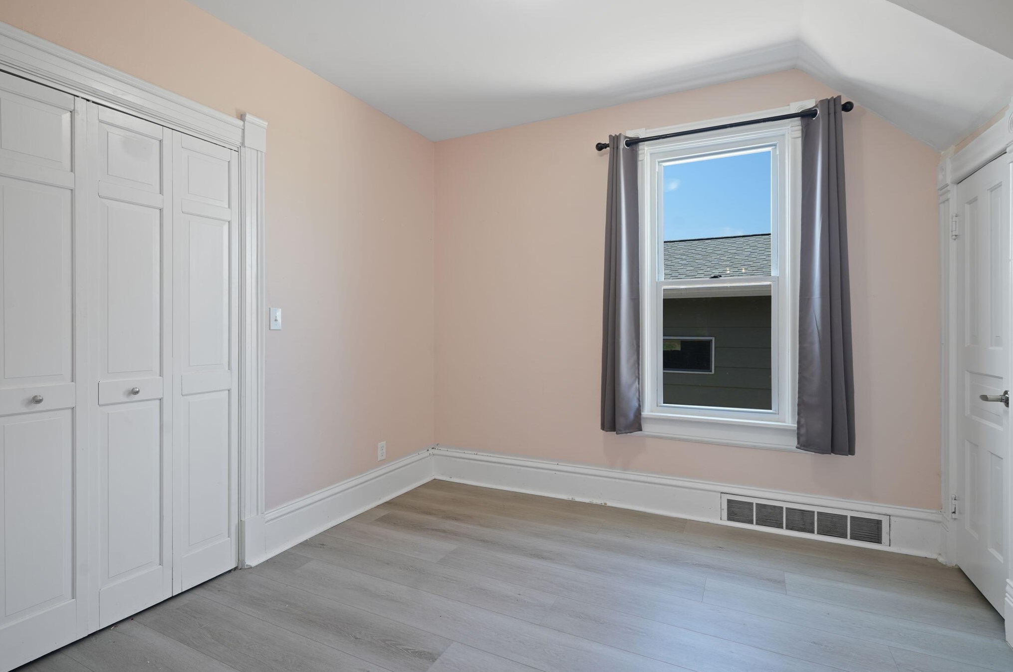 4530 Erie St, Racine WI  53402-2810 exterior