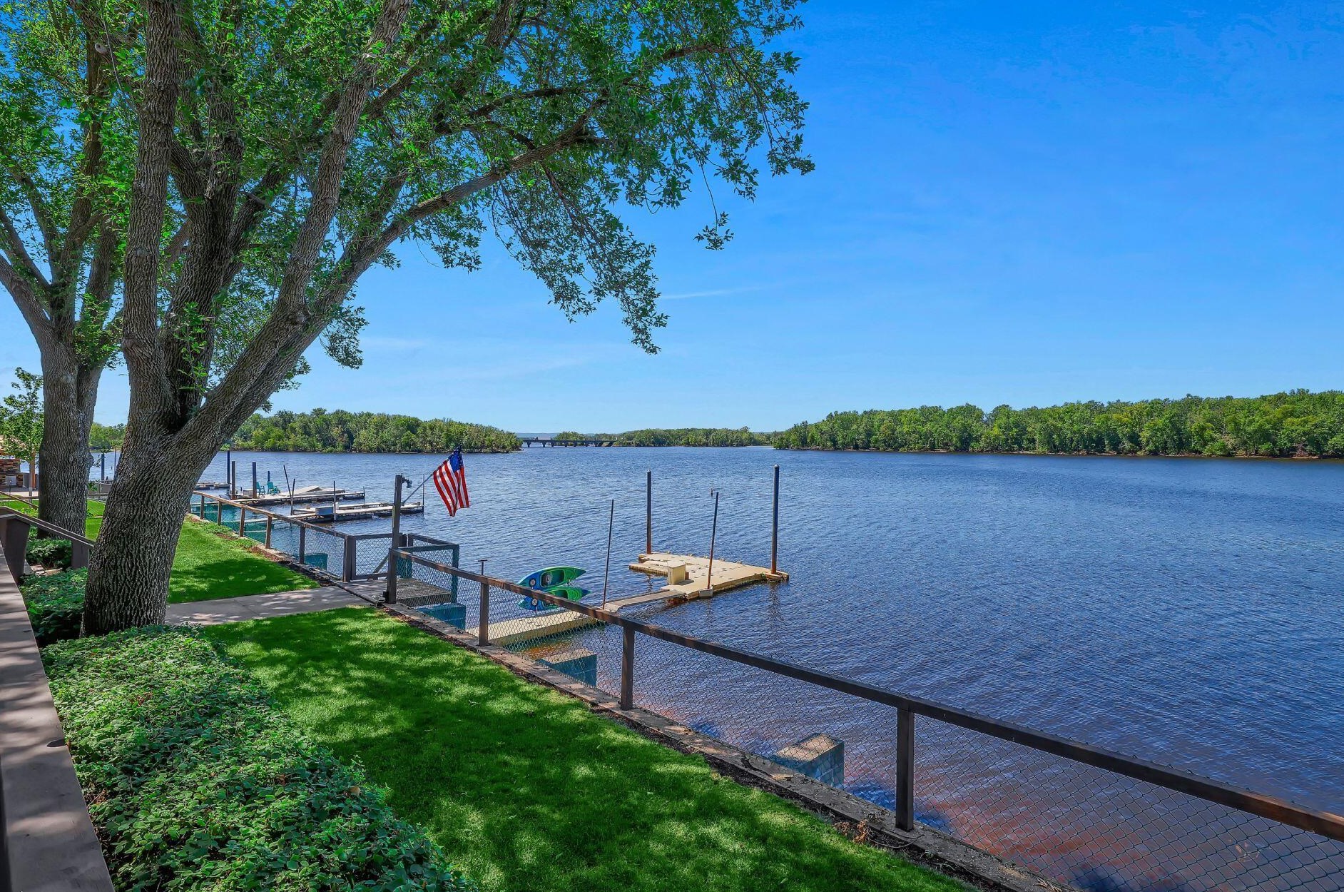 3203 Lauderdale Ct, La Crosse, WI 54603