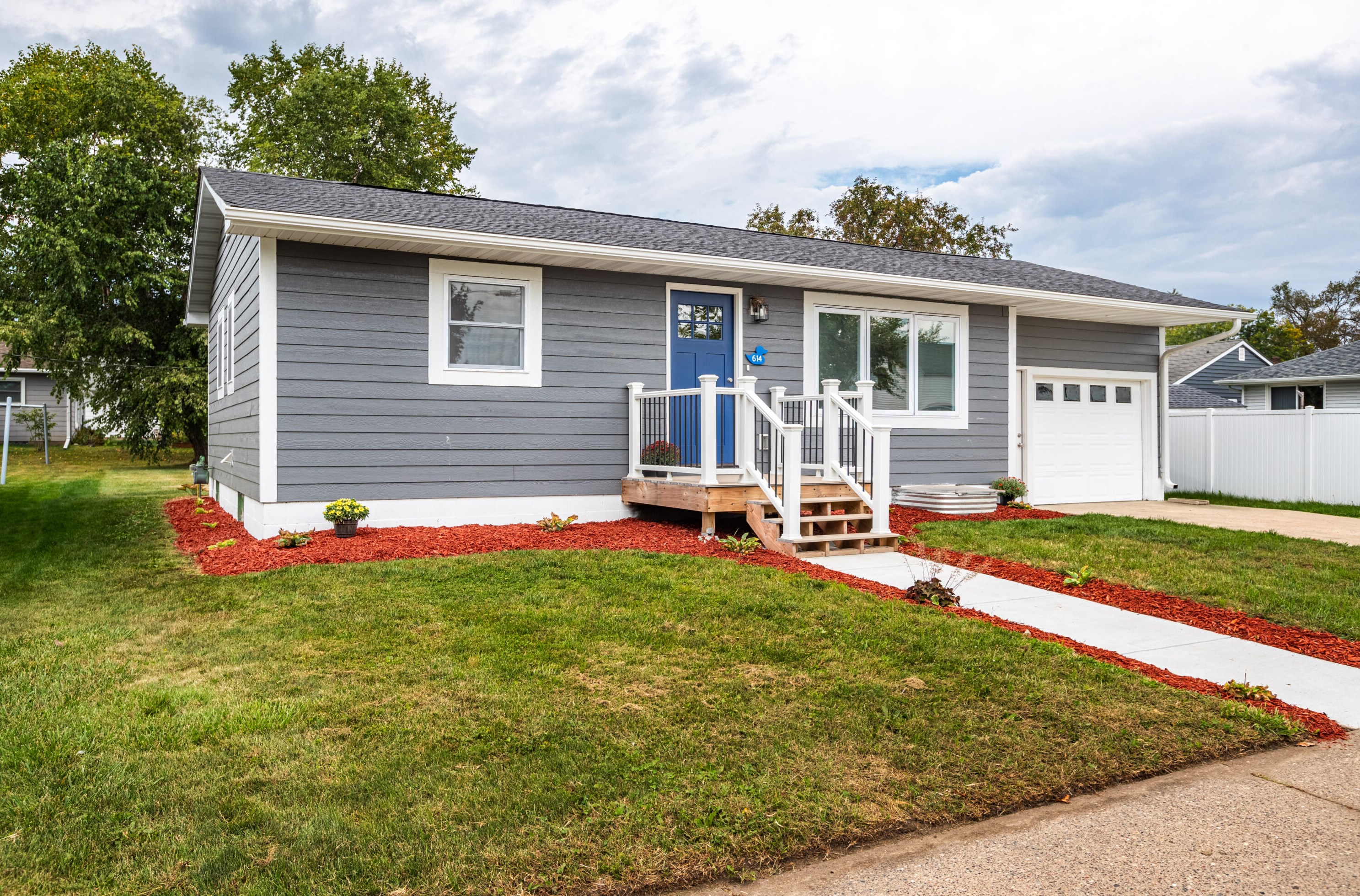 614 Winnebago St, Caledonia, MN 55921
