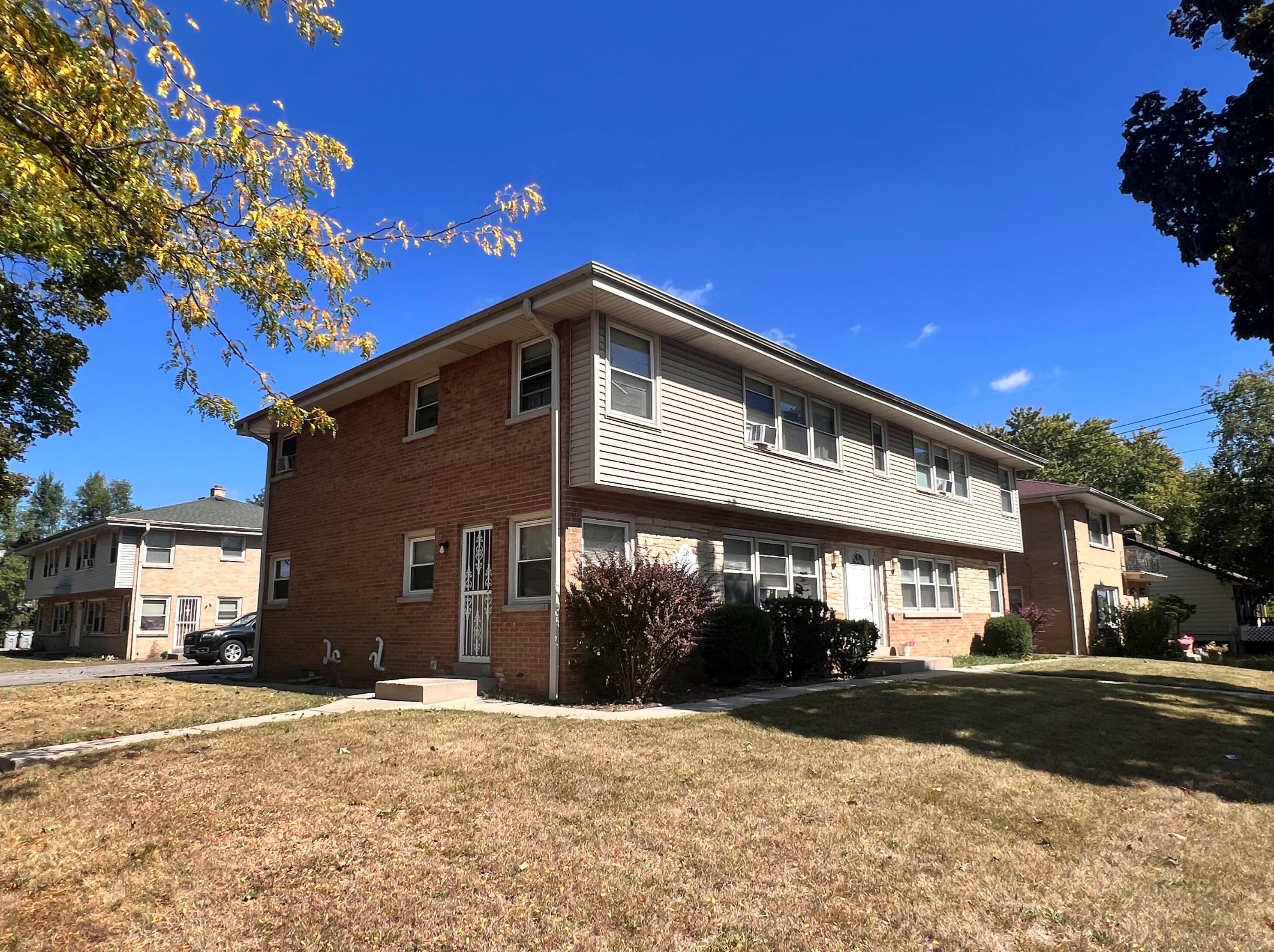 6122 W Florist Ave, Milwaukee, WI 53218