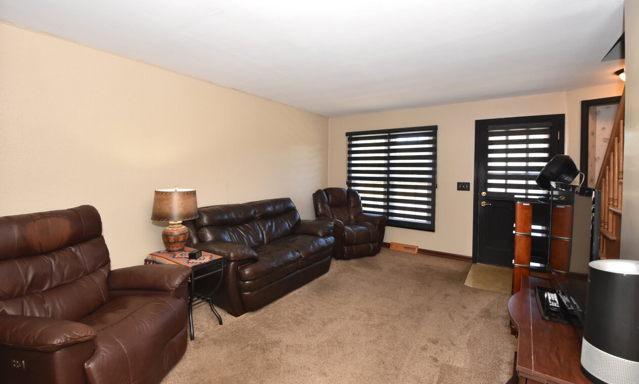 4001 W Cherrywood Ln, Milwaukee, WI 53209