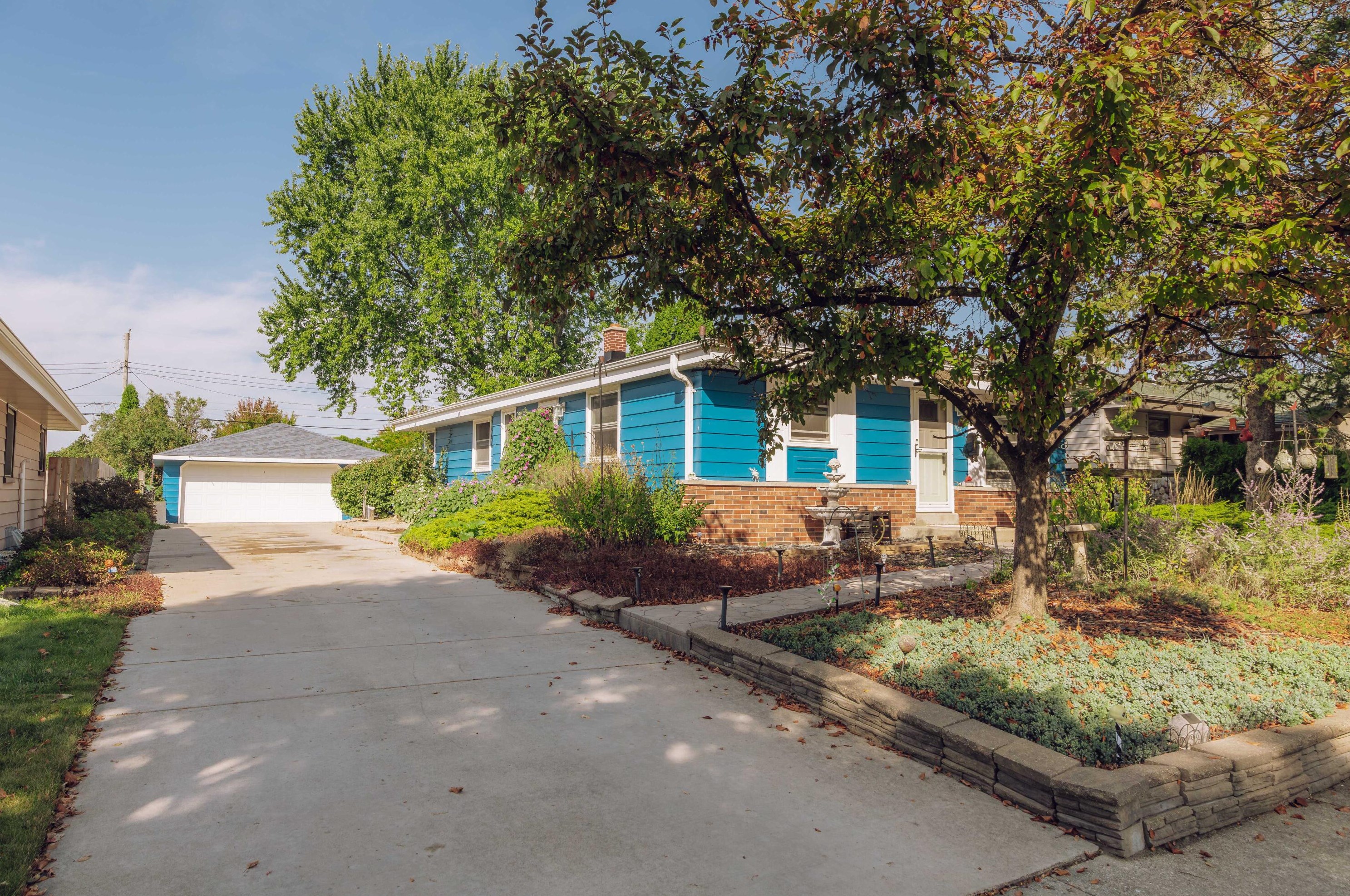 3615 S 93rd St, Milwaukee, WI 53228