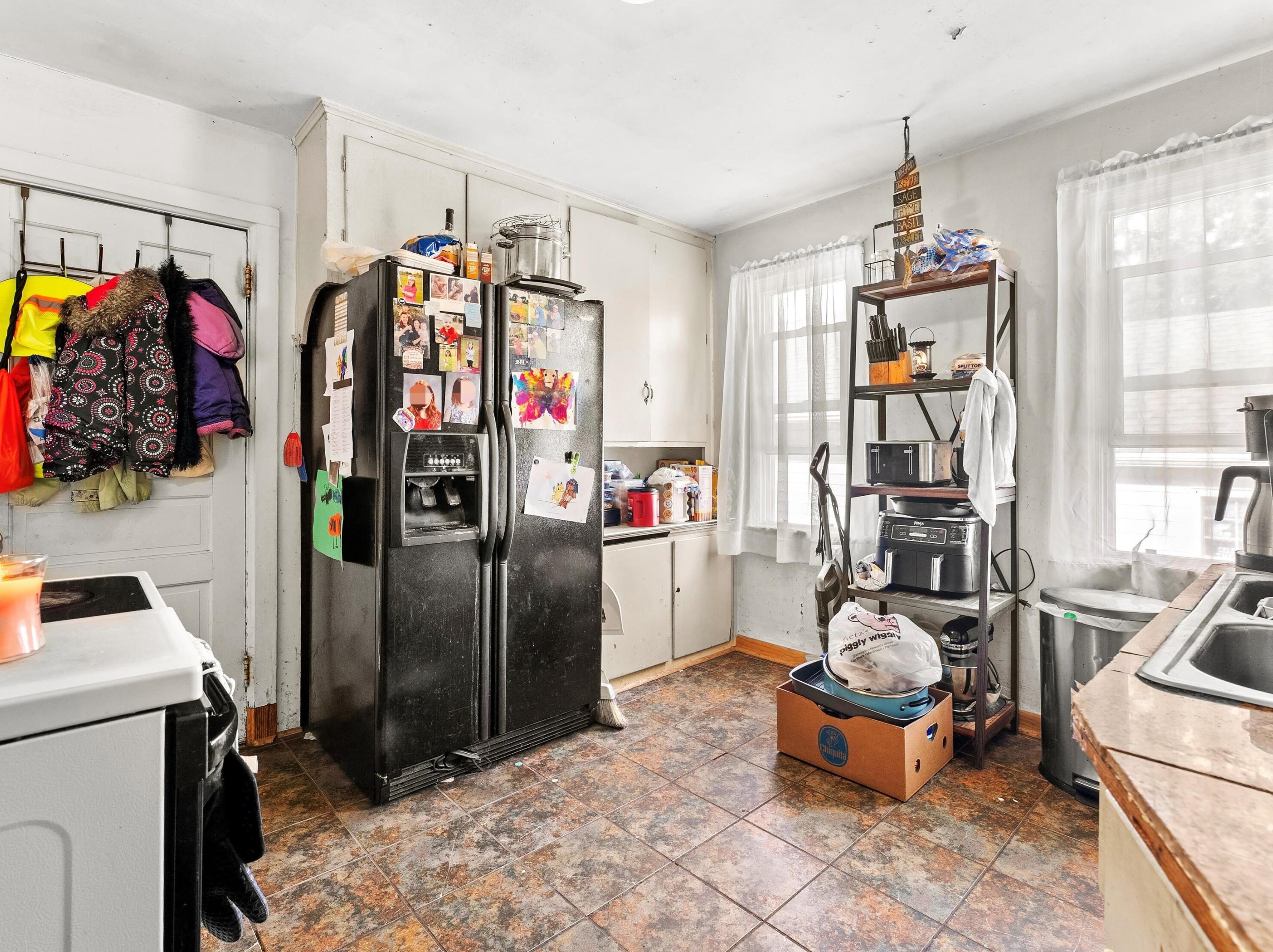 732 7 St, Manitowoc WI 54220-3918 exterior