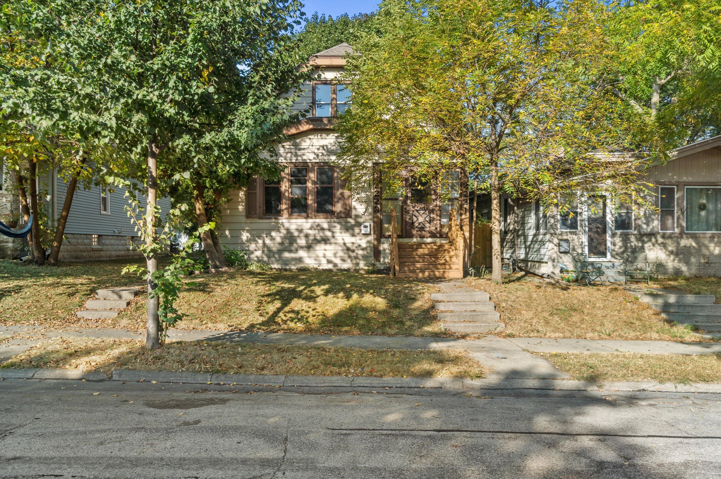 2221 S 78th St, Milwaukee, WI 53219