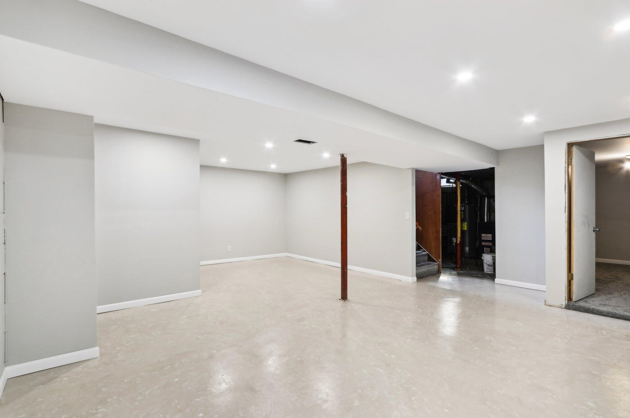 6413 105th St, Milwaukee WI  53224-5100 exterior