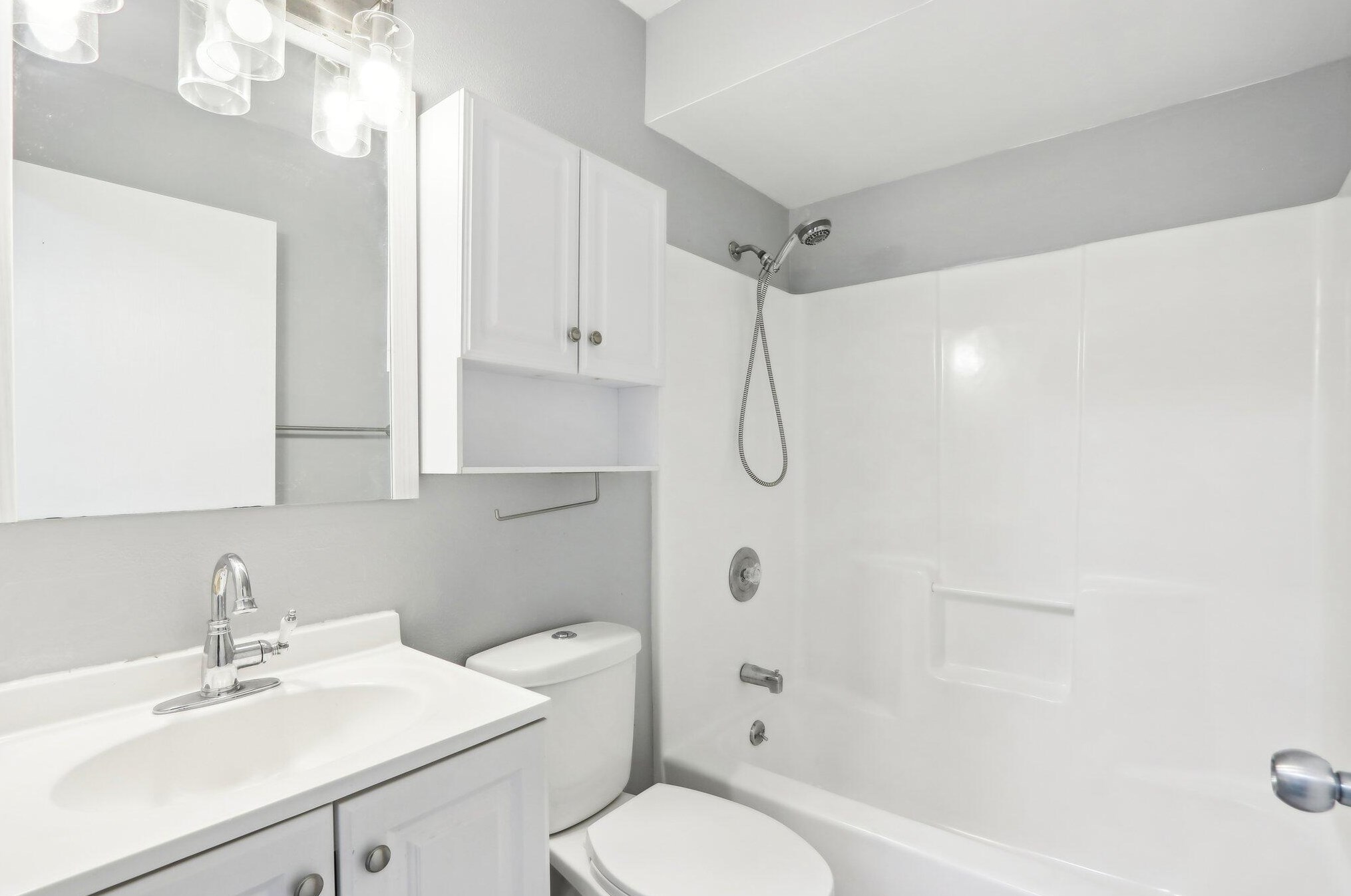 6413 105th St, Milwaukee WI  53224-5100 exterior