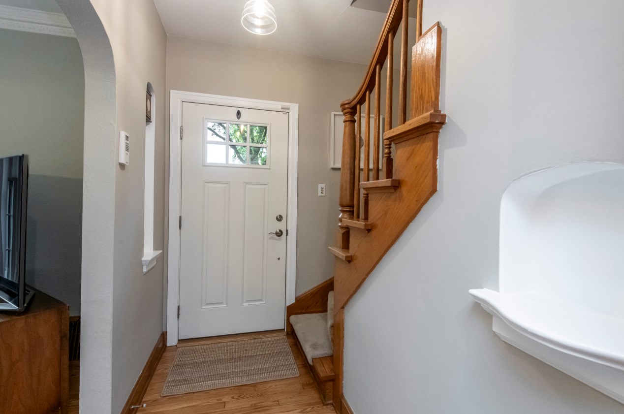 7927 W Hadley St, Milwaukee, WI 53222