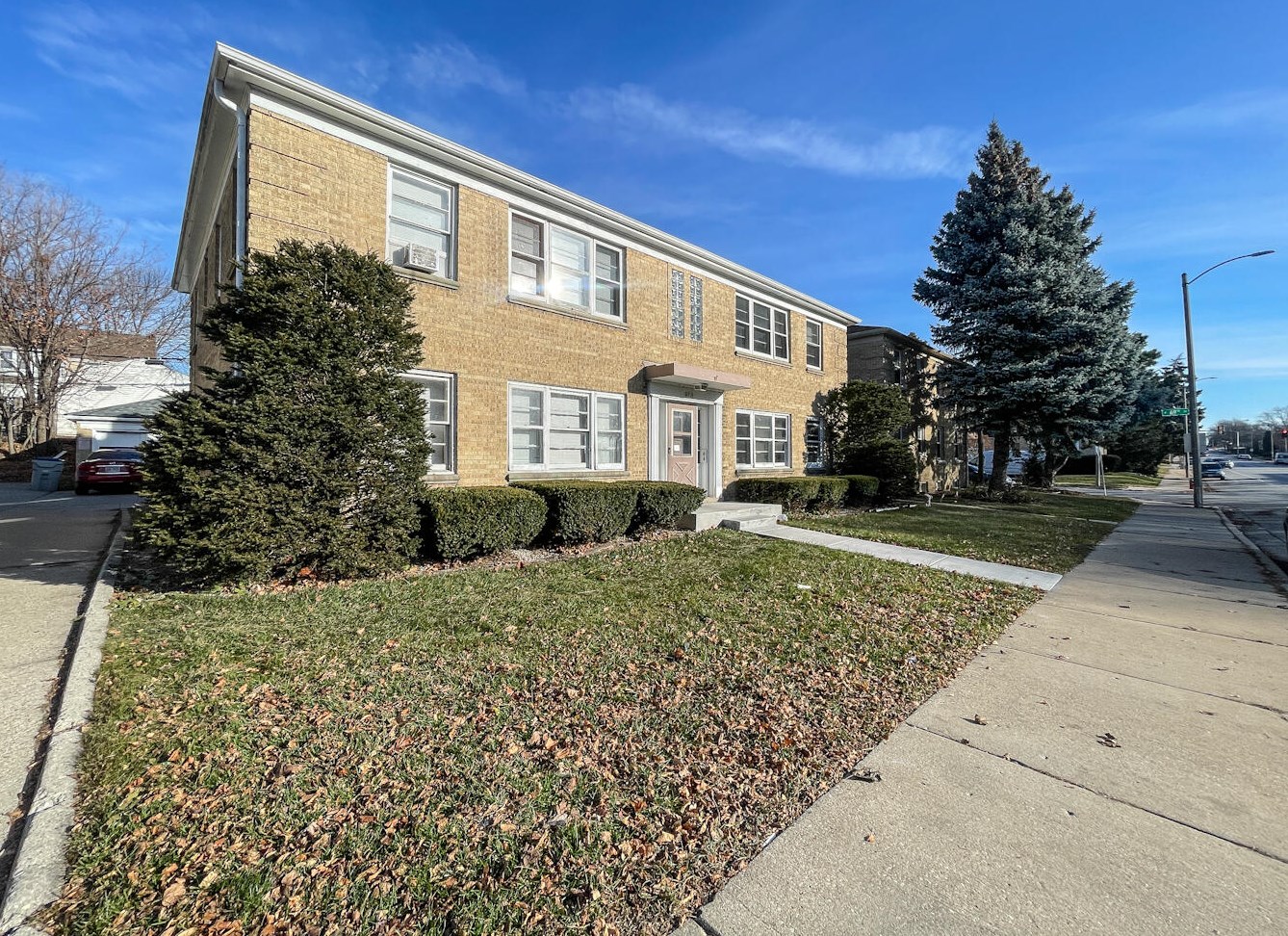 6910 W Center St #4, Milwaukee, WI 53210