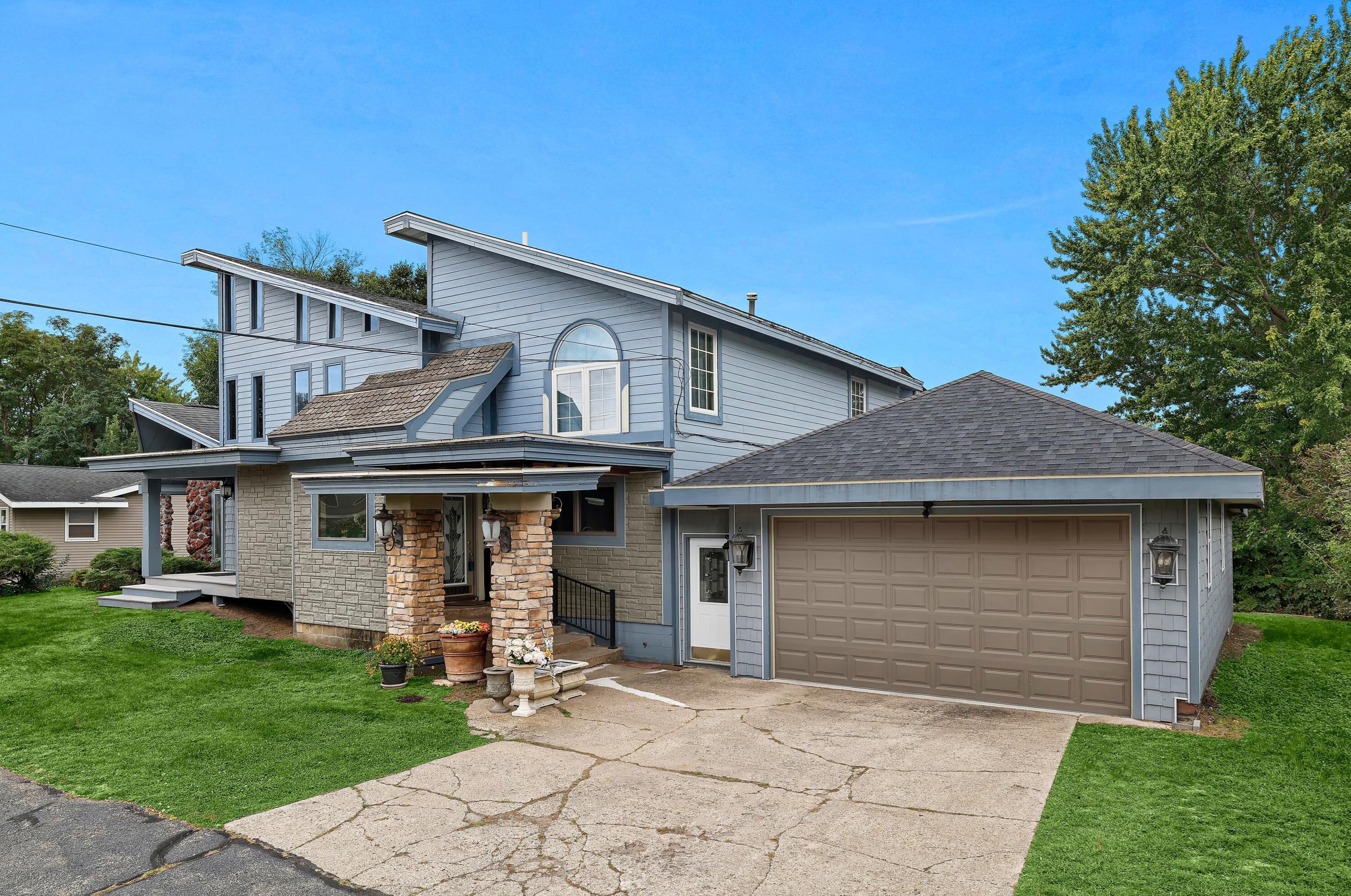 1619 Nakomis Ave, La Crosse, WI 54603