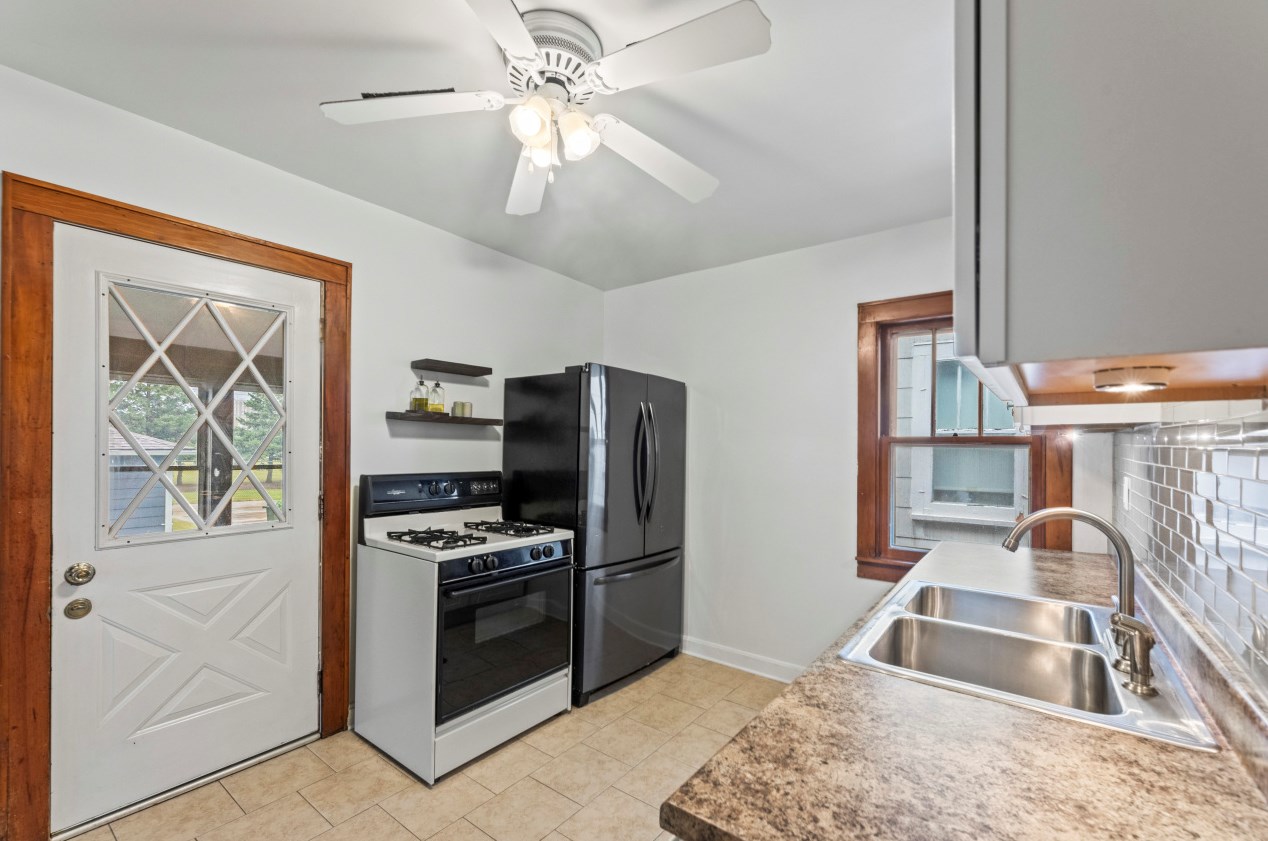 900 56, Milwaukee WI 53214-3327 exterior