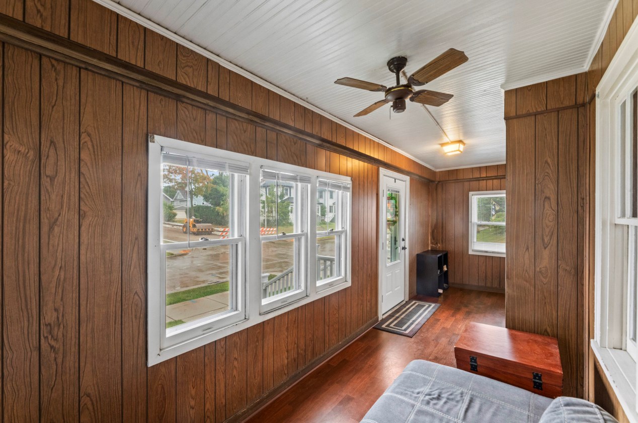 900 56, Milwaukee WI 53214-3327 exterior