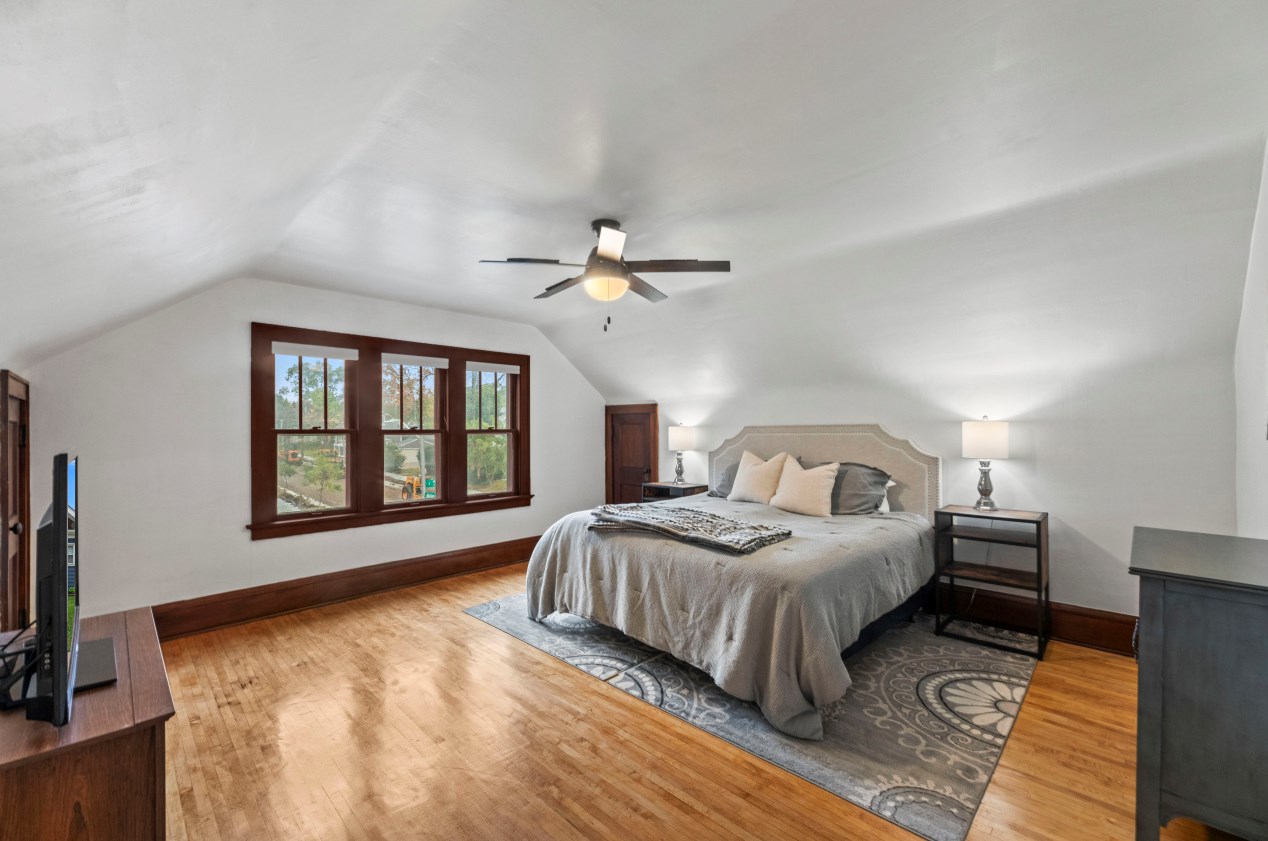 900 56, Milwaukee WI 53214-3327 exterior