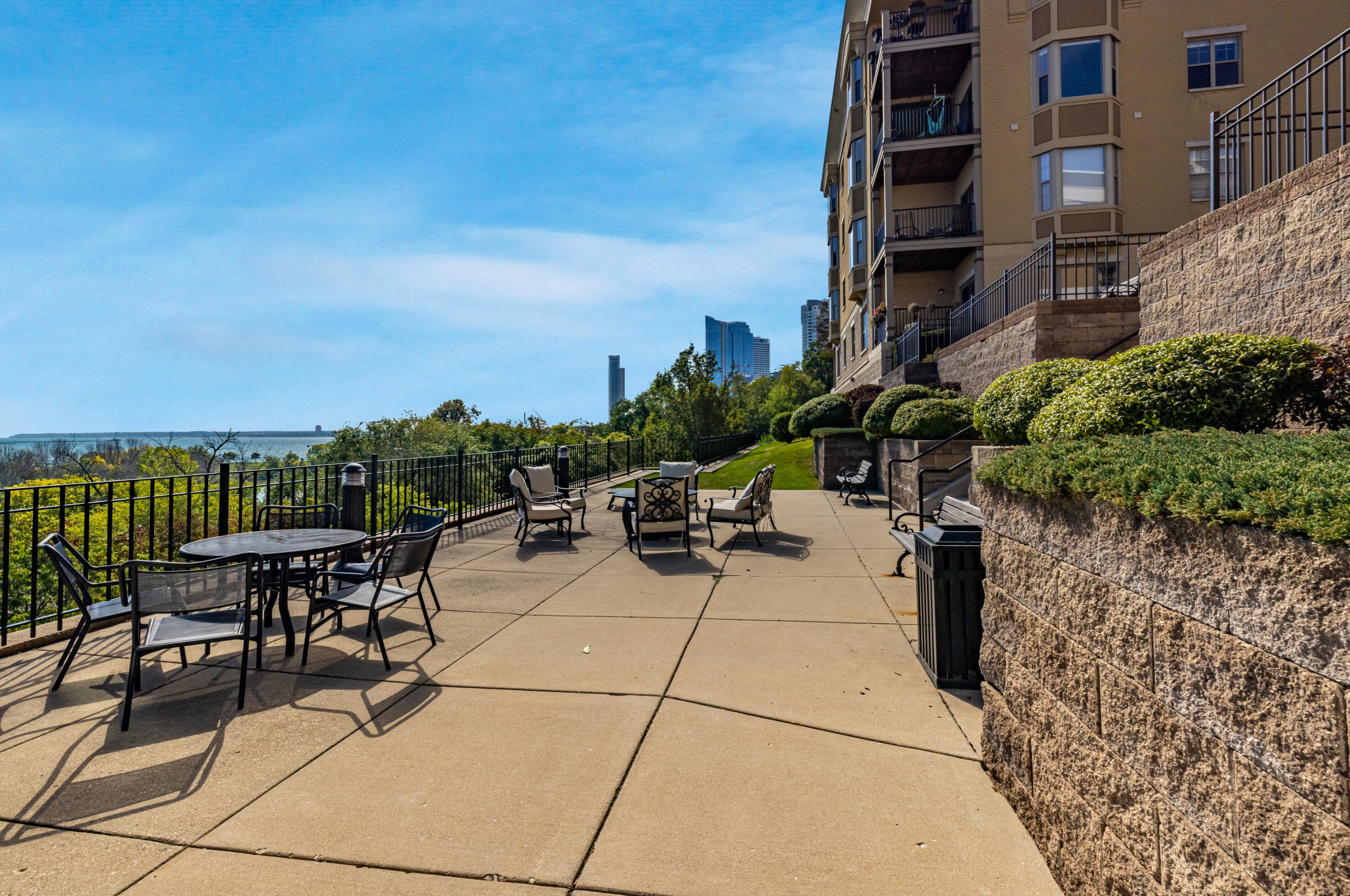 1300 Prospect Ave, Milwaukee WI  53202-3022 exterior