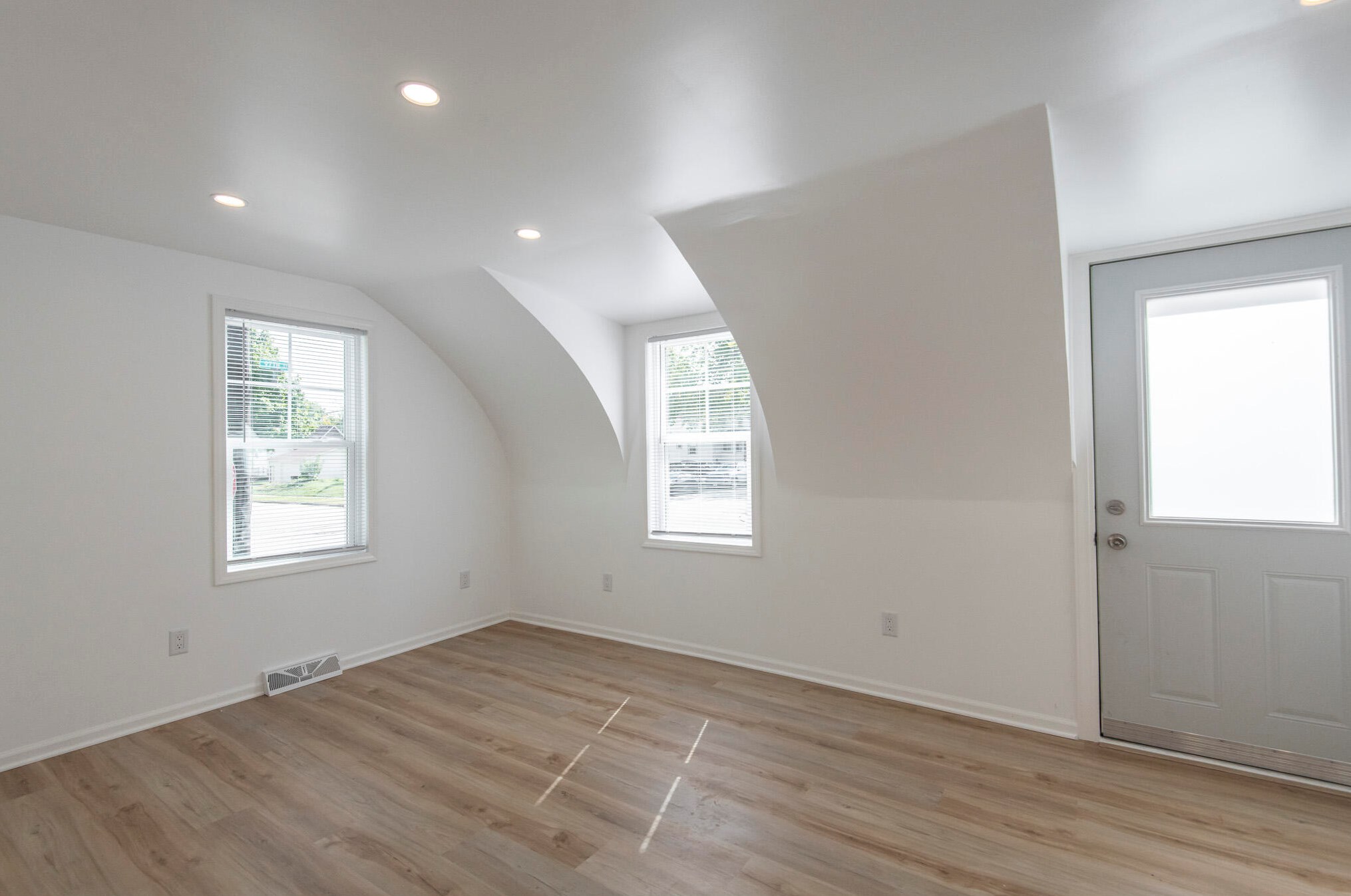 9706 Corliss Ave, Sturtevant WI  53177-2421 exterior