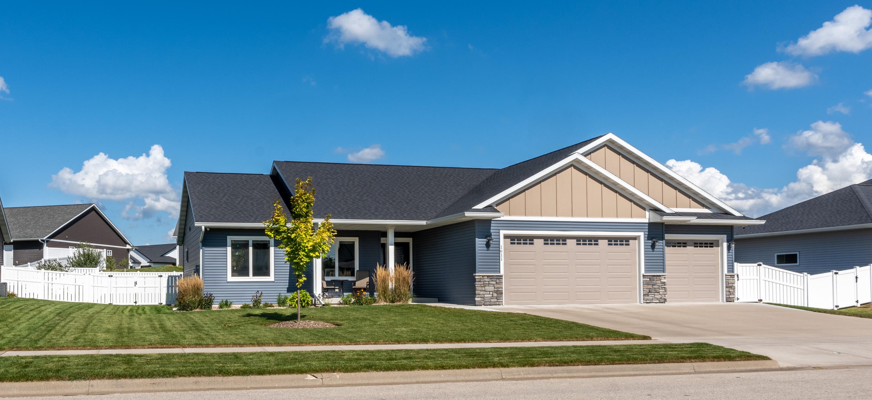 1611 Cherry Ln, Holmen, WI 54636