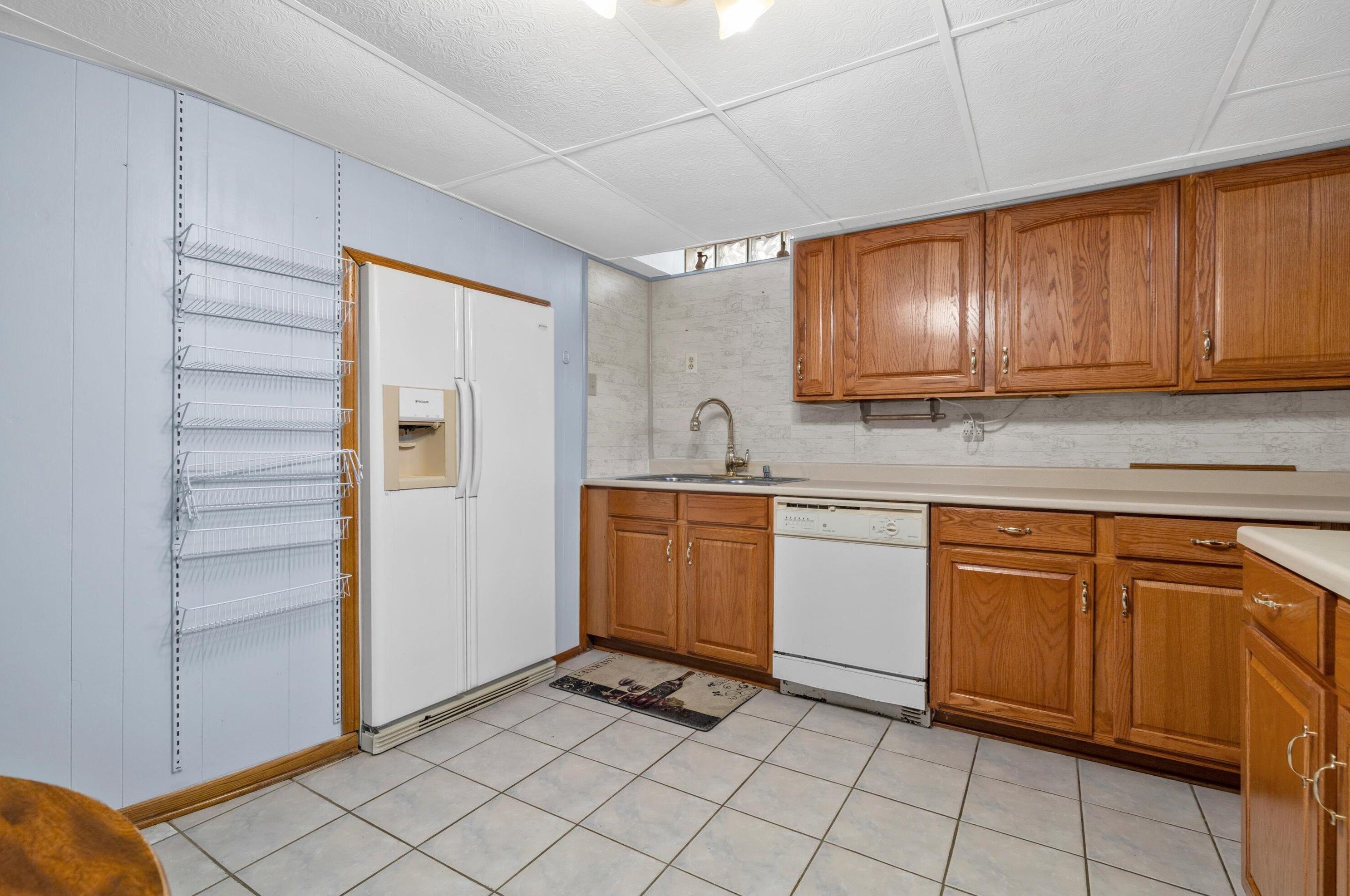 5204 62 St, Kenosha WI 53142-3043 exterior