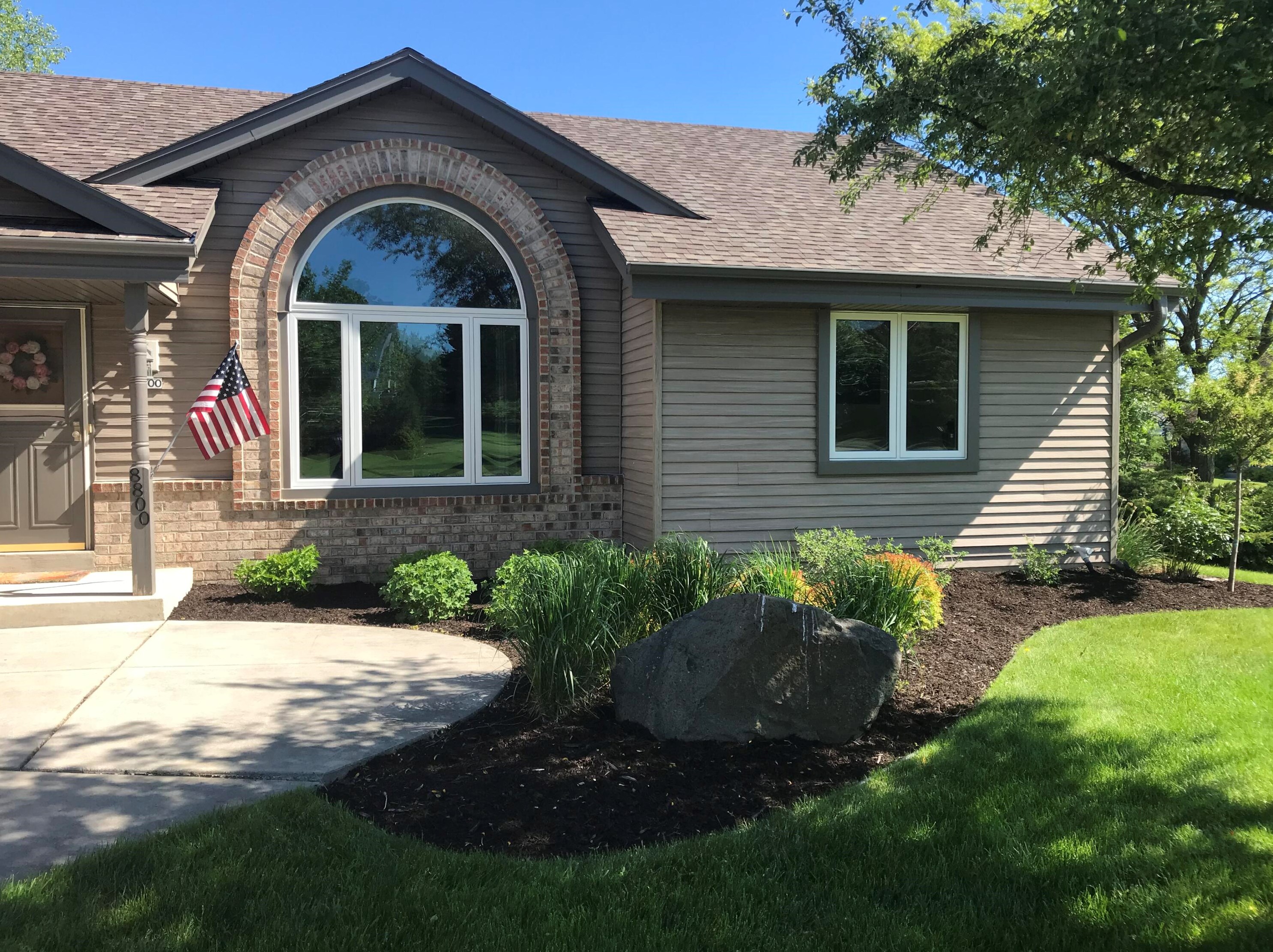 8800 W Travis Ln, Hales Corners, WI 53132